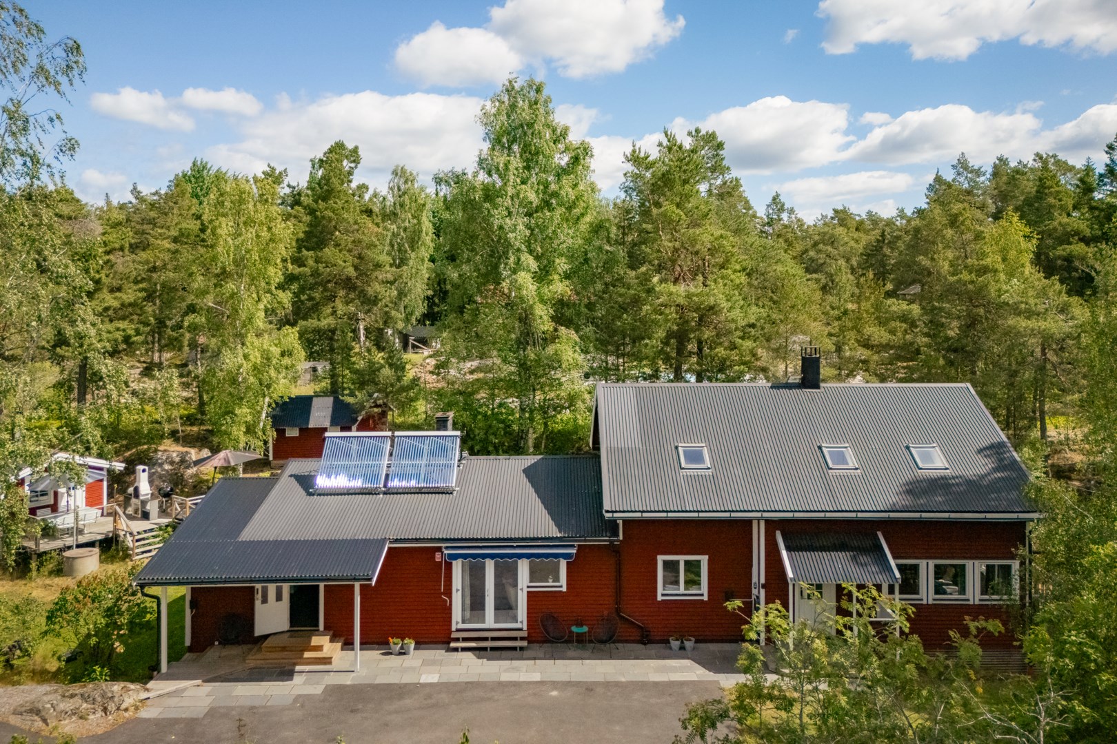 Bostadsbild från Svärtgärdsvägen 25, Såld i Fagerholm, Värmdö