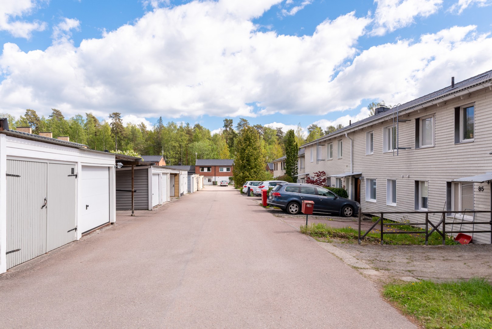 Bostadsbild från Lövstagatan 91, Såld i Malmaberg, Västerås
