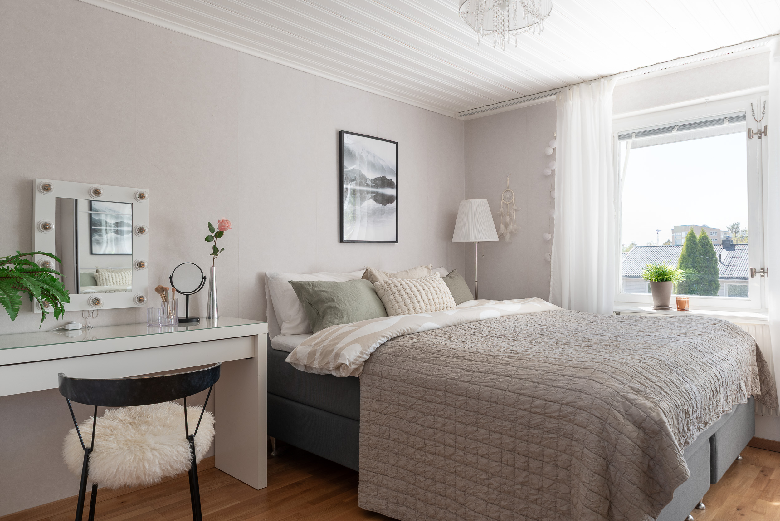 Bostadsbild från Lövstagatan 91, Såld i Malmaberg, Västerås