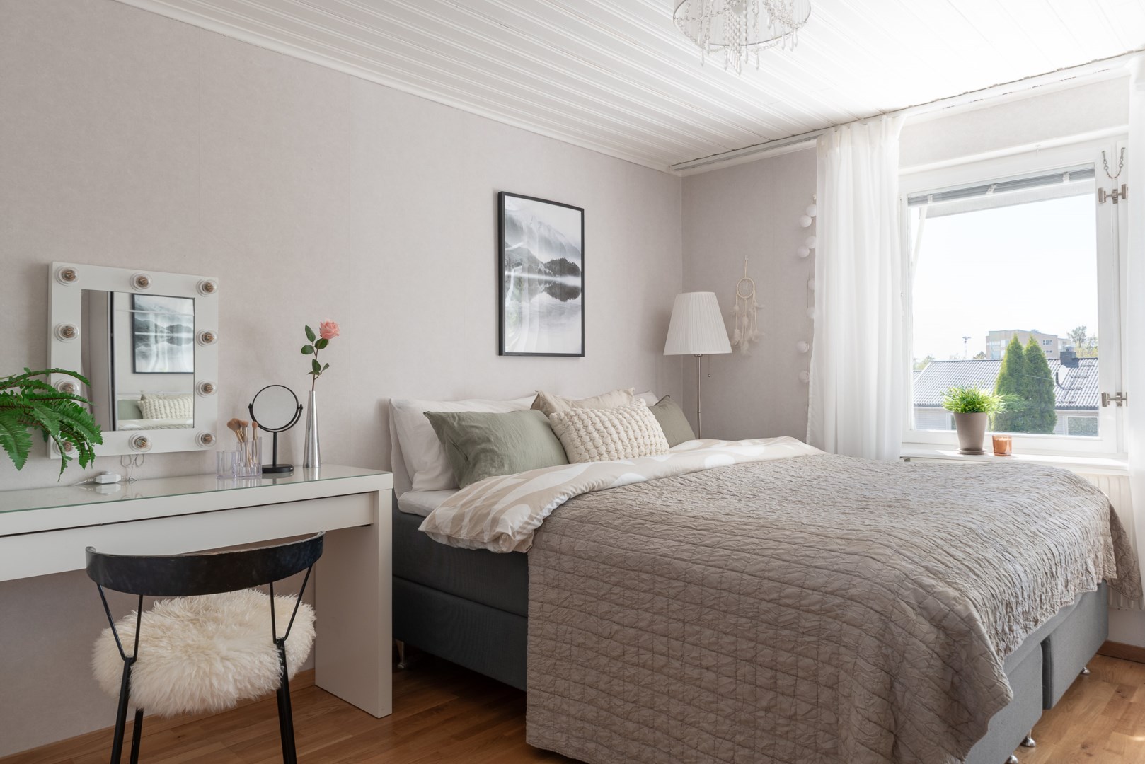 Bostadsbild från Lövstagatan 91, Såld i Malmaberg, Västerås