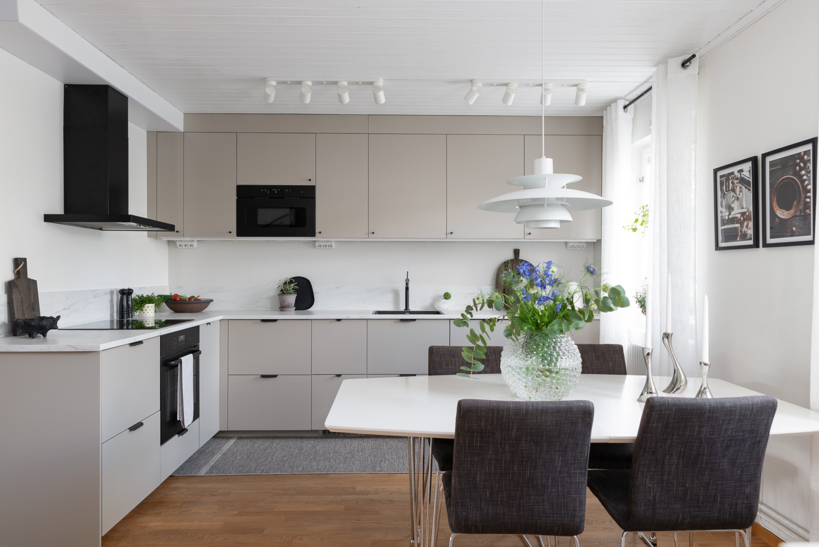 Bostadsbild från Lövstagatan 91, Såld i Malmaberg, Västerås