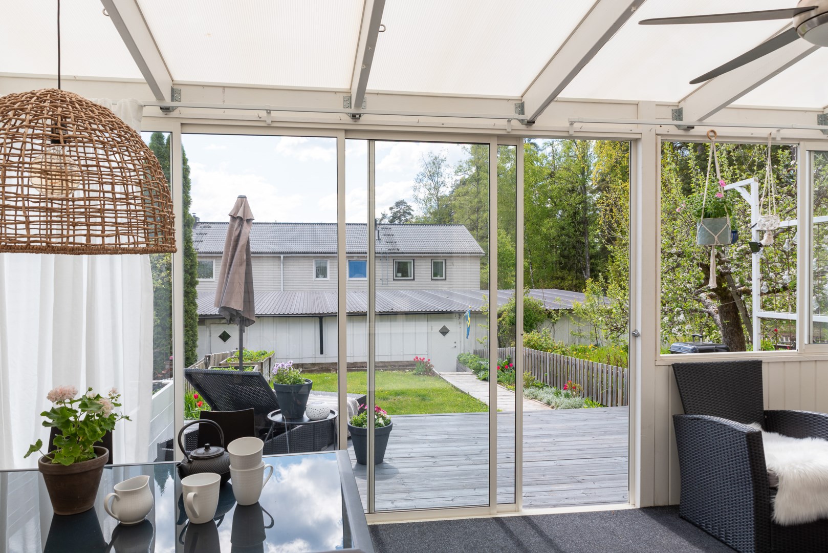 Bostadsbild från Lövstagatan 91, Såld i Malmaberg, Västerås