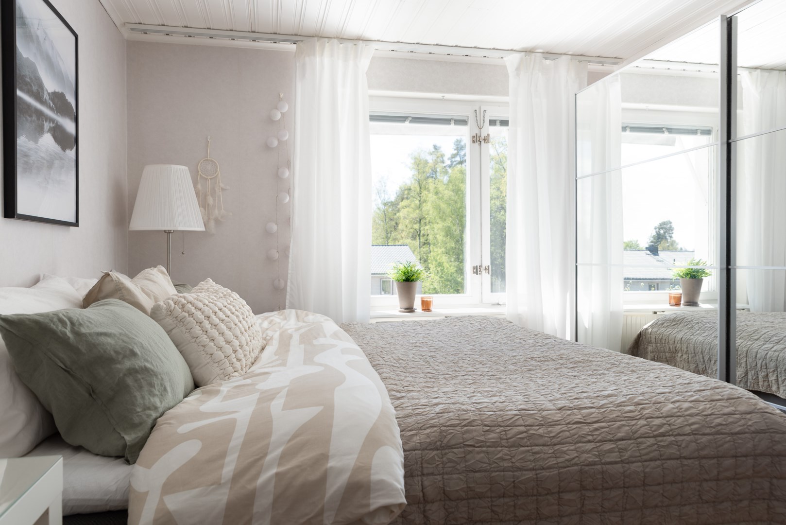 Bostadsbild från Lövstagatan 91, Såld i Malmaberg, Västerås