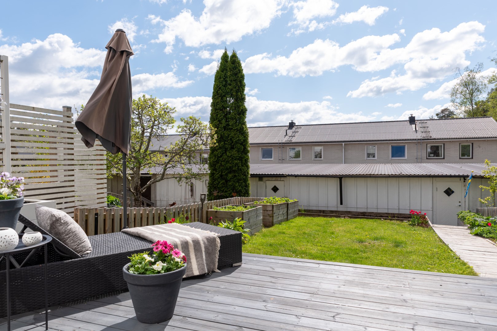 Bostadsbild från Lövstagatan 91, Såld i Malmaberg, Västerås