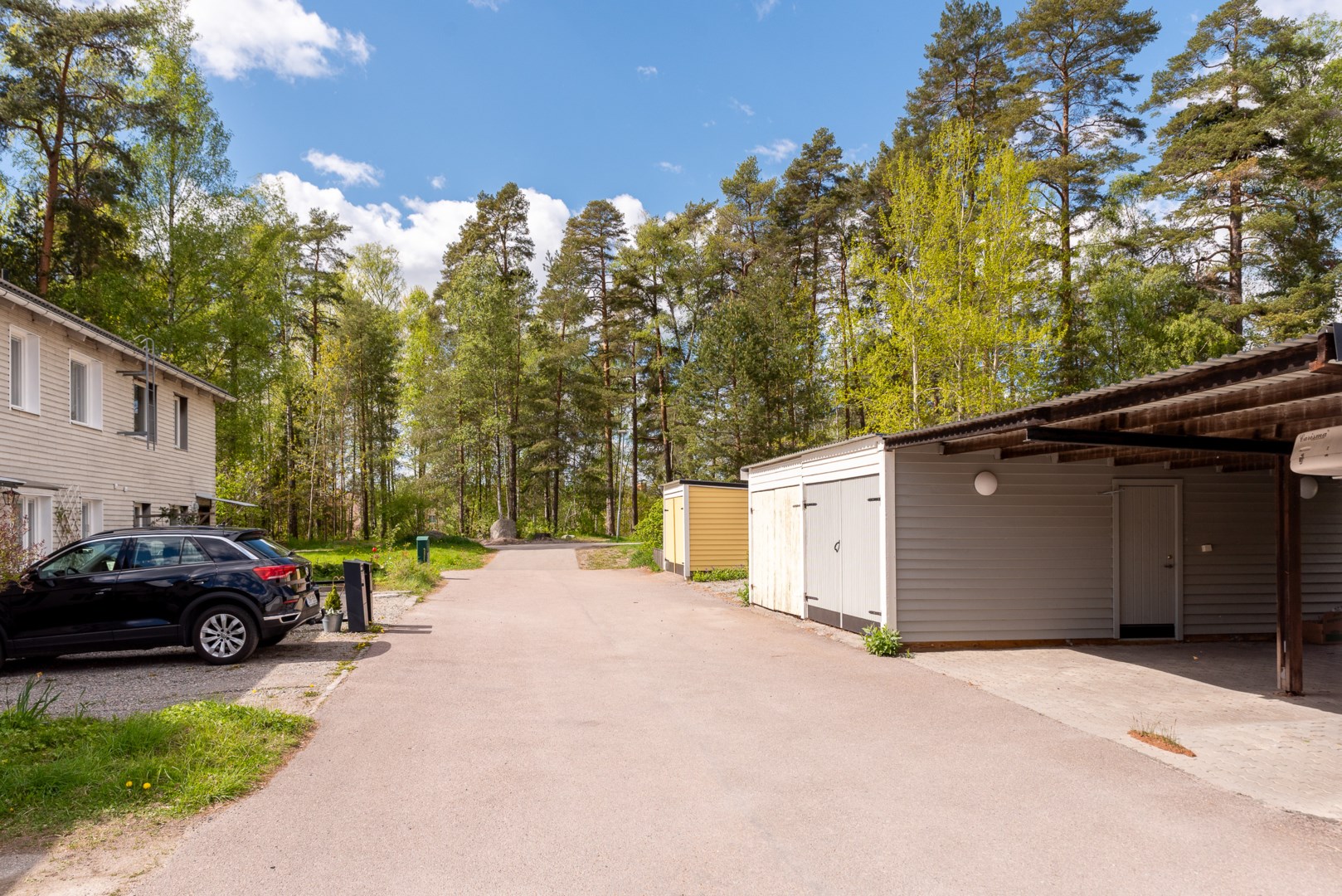 Bostadsbild från Lövstagatan 91, Såld i Malmaberg, Västerås