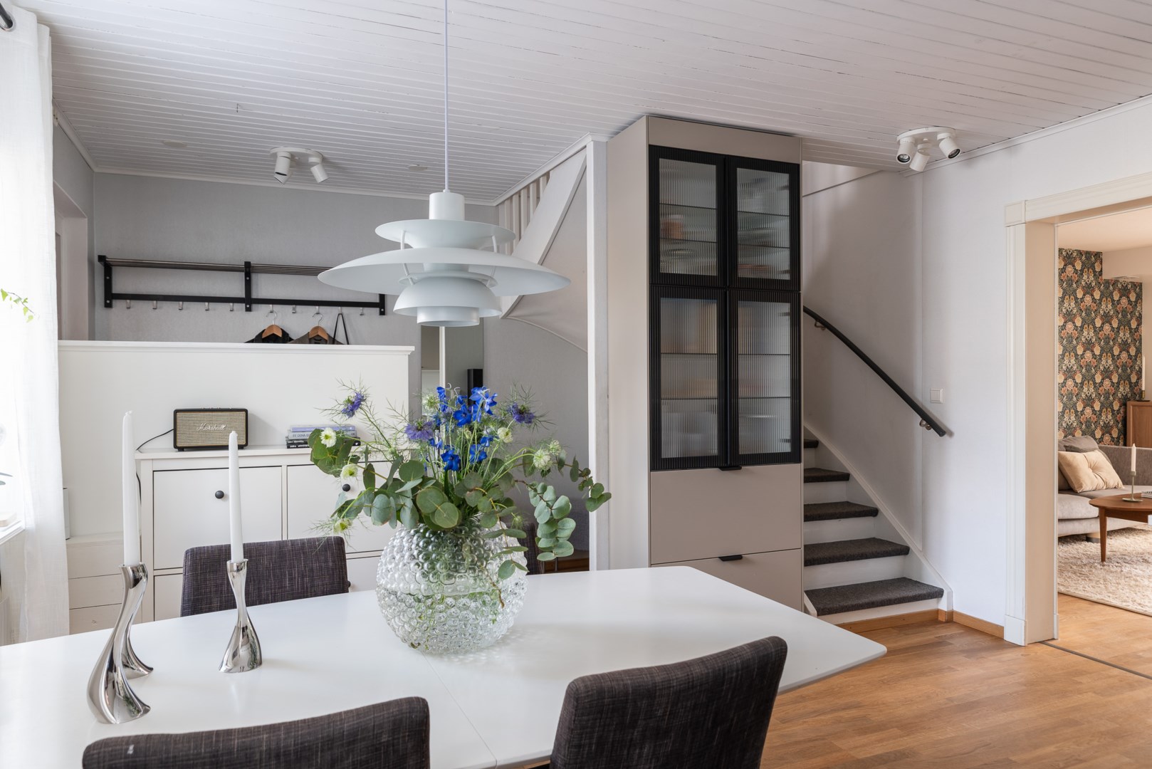 Bostadsbild från Lövstagatan 91, Såld i Malmaberg, Västerås