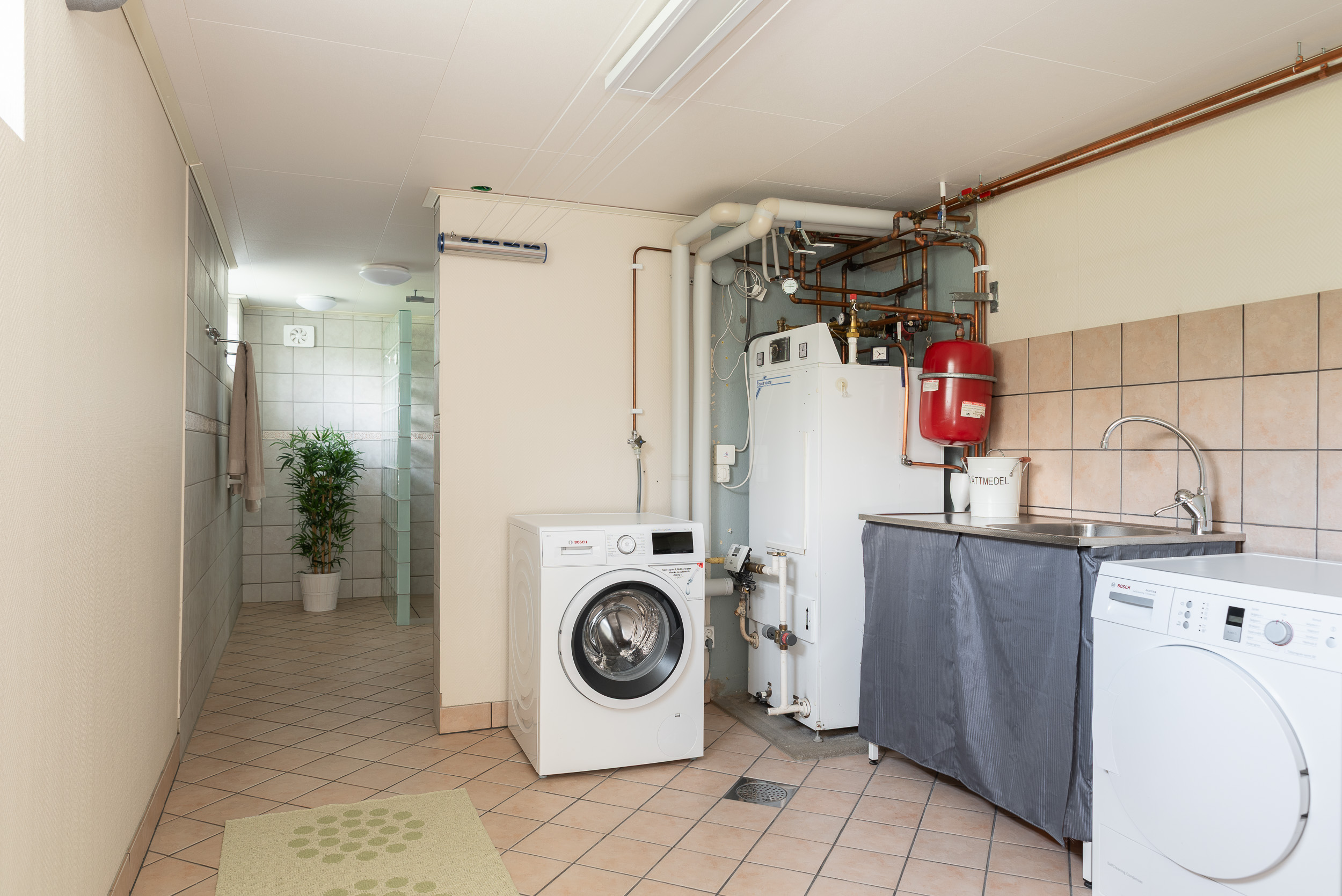 Bostadsbild från Falkvägen 2, Såld i Vega, Västerås