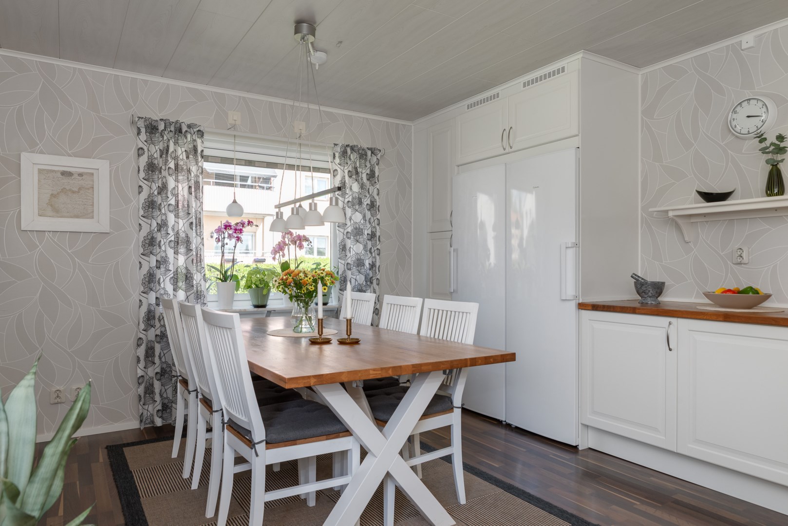 Bostadsbild från Falkvägen 2, Såld i Vega, Västerås