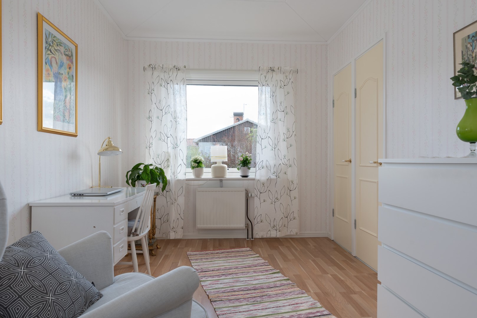 Bostadsbild från Falkvägen 2, Såld i Vega, Västerås