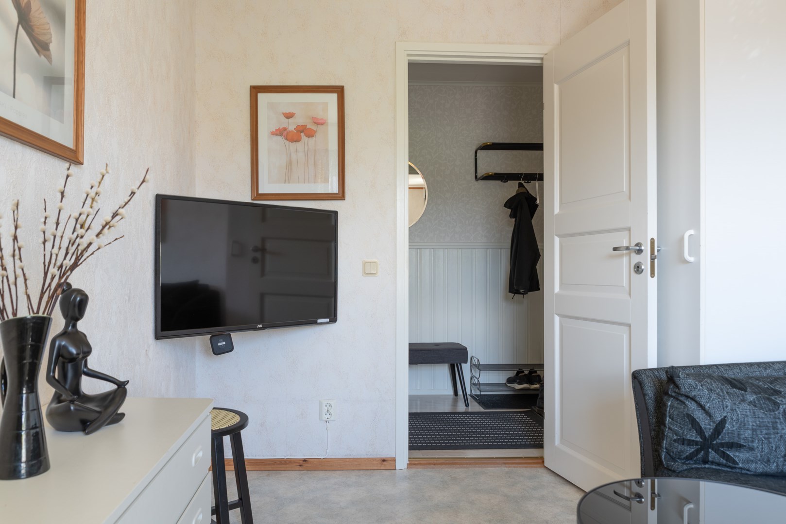 Bostadsbild från Falkvägen 2, Såld i Vega, Västerås