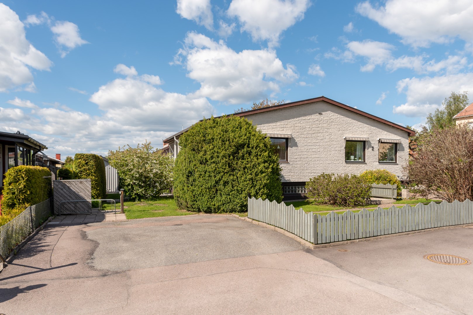 Bostadsbild från Falkvägen 2, Såld i Vega, Västerås