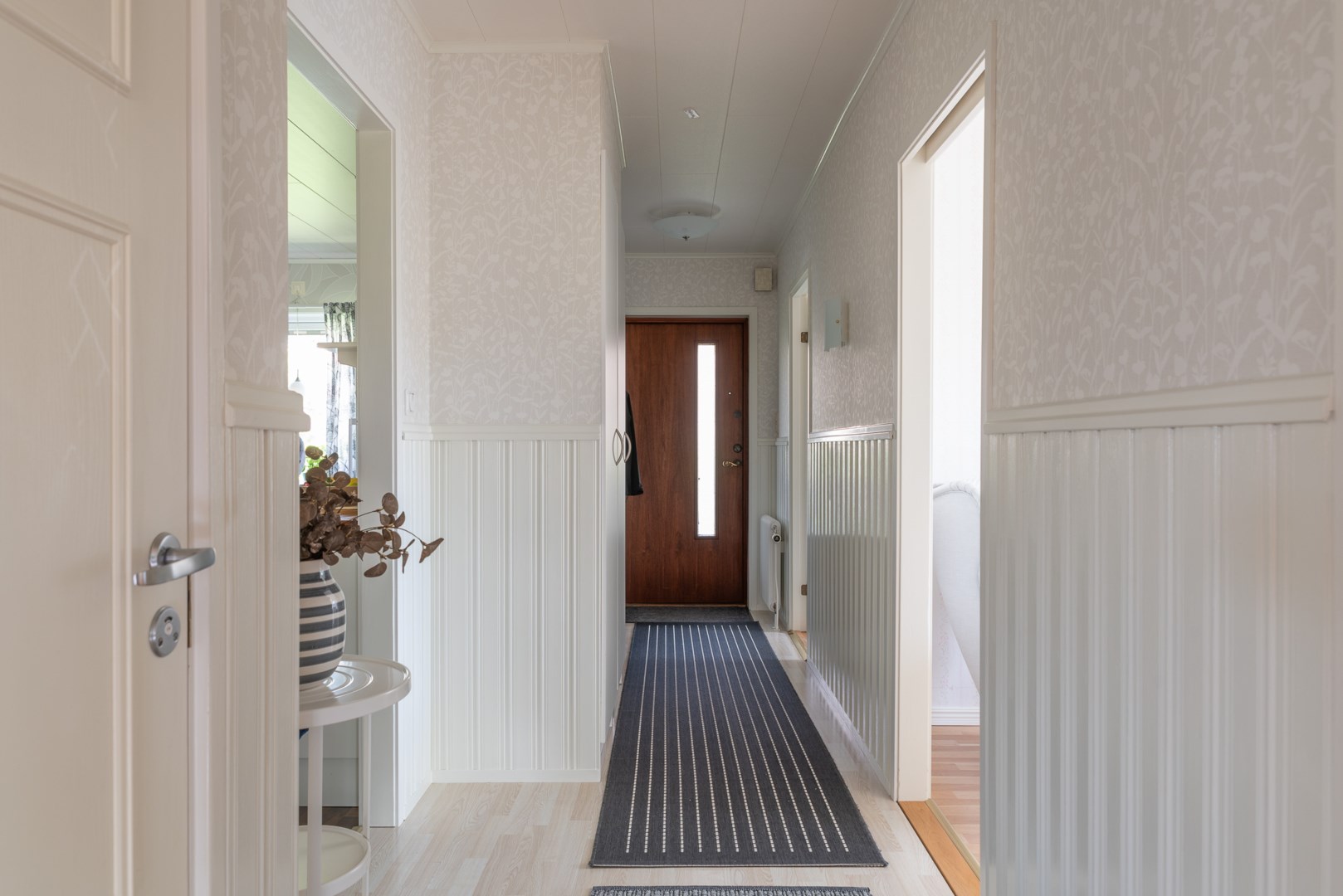 Bostadsbild från Falkvägen 2, Såld i Vega, Västerås