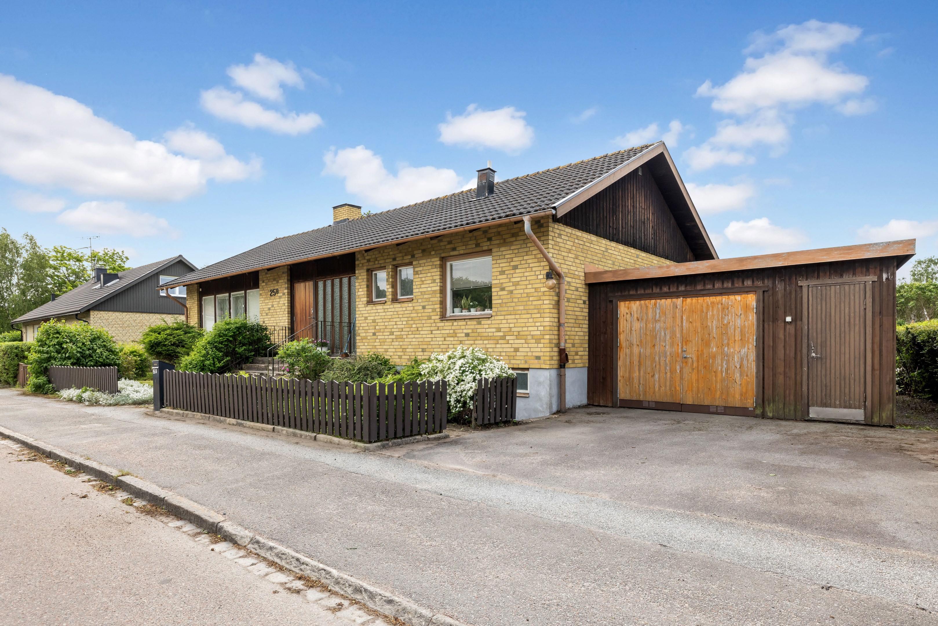 Bostadsbild från Holmvägen 25B, Såld i Sunnersta, Uppsala