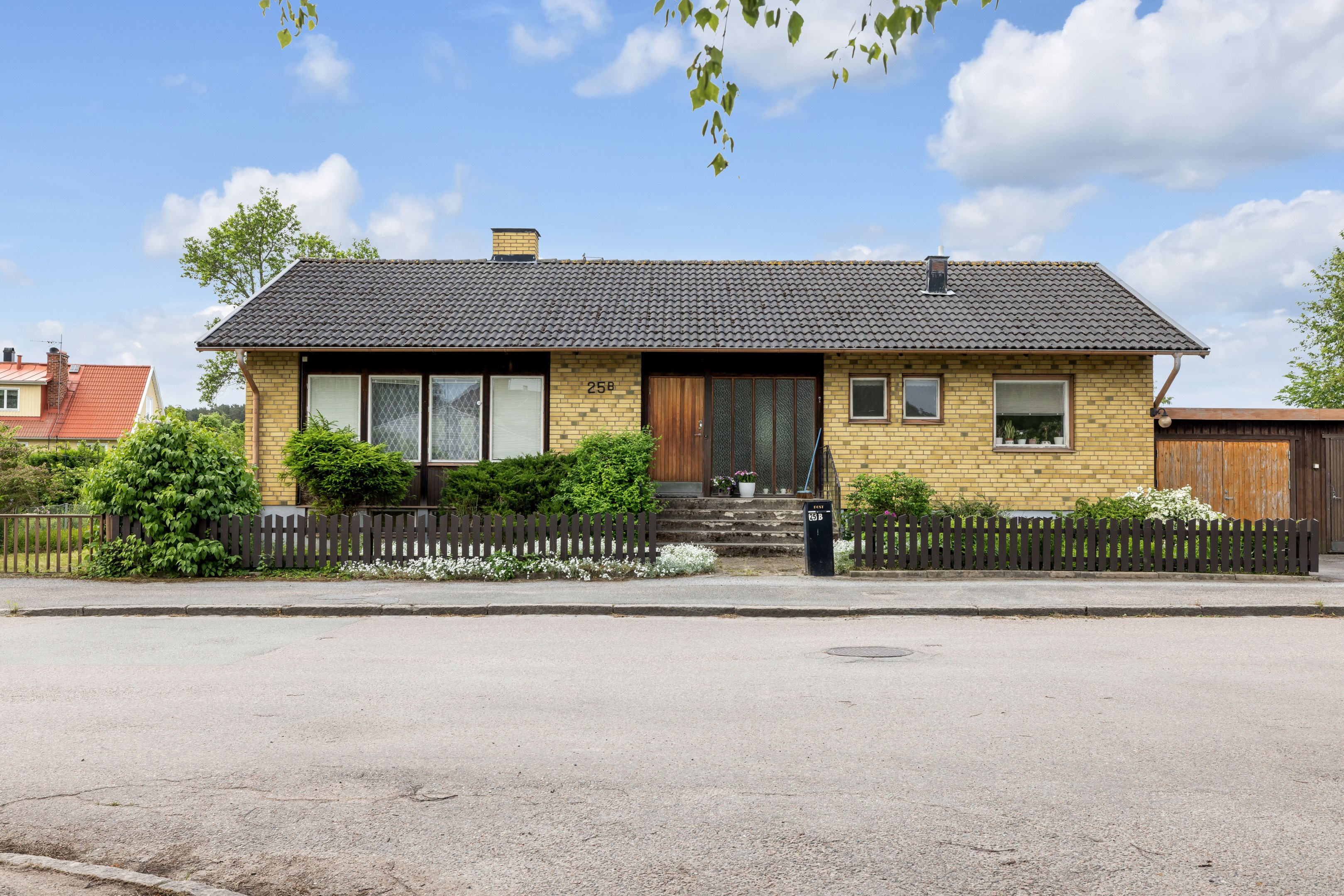 Bostadsbild från Holmvägen 25B, Såld i Sunnersta, Uppsala