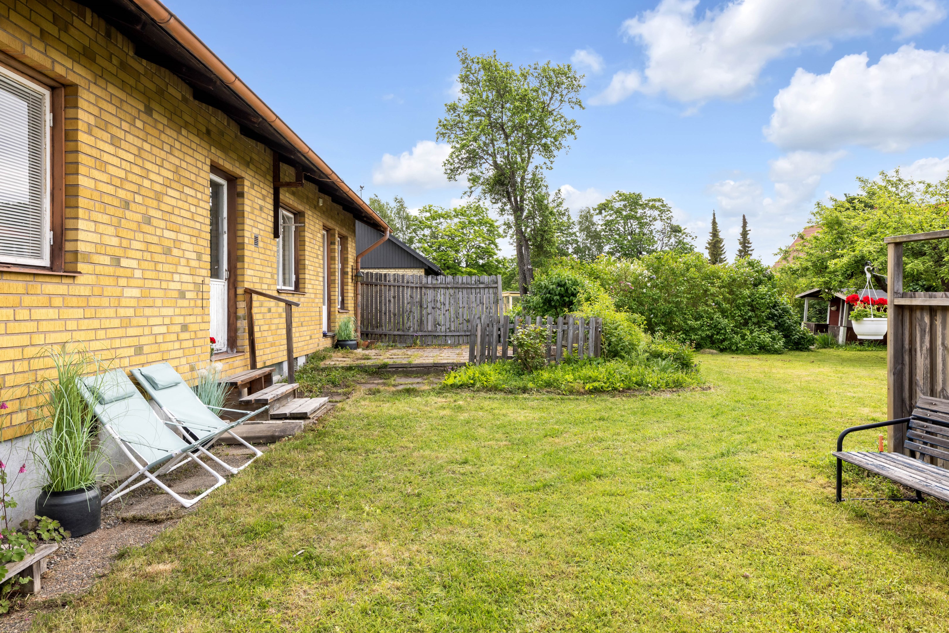 Bostadsbild från Holmvägen 25B, Såld i Sunnersta, Uppsala