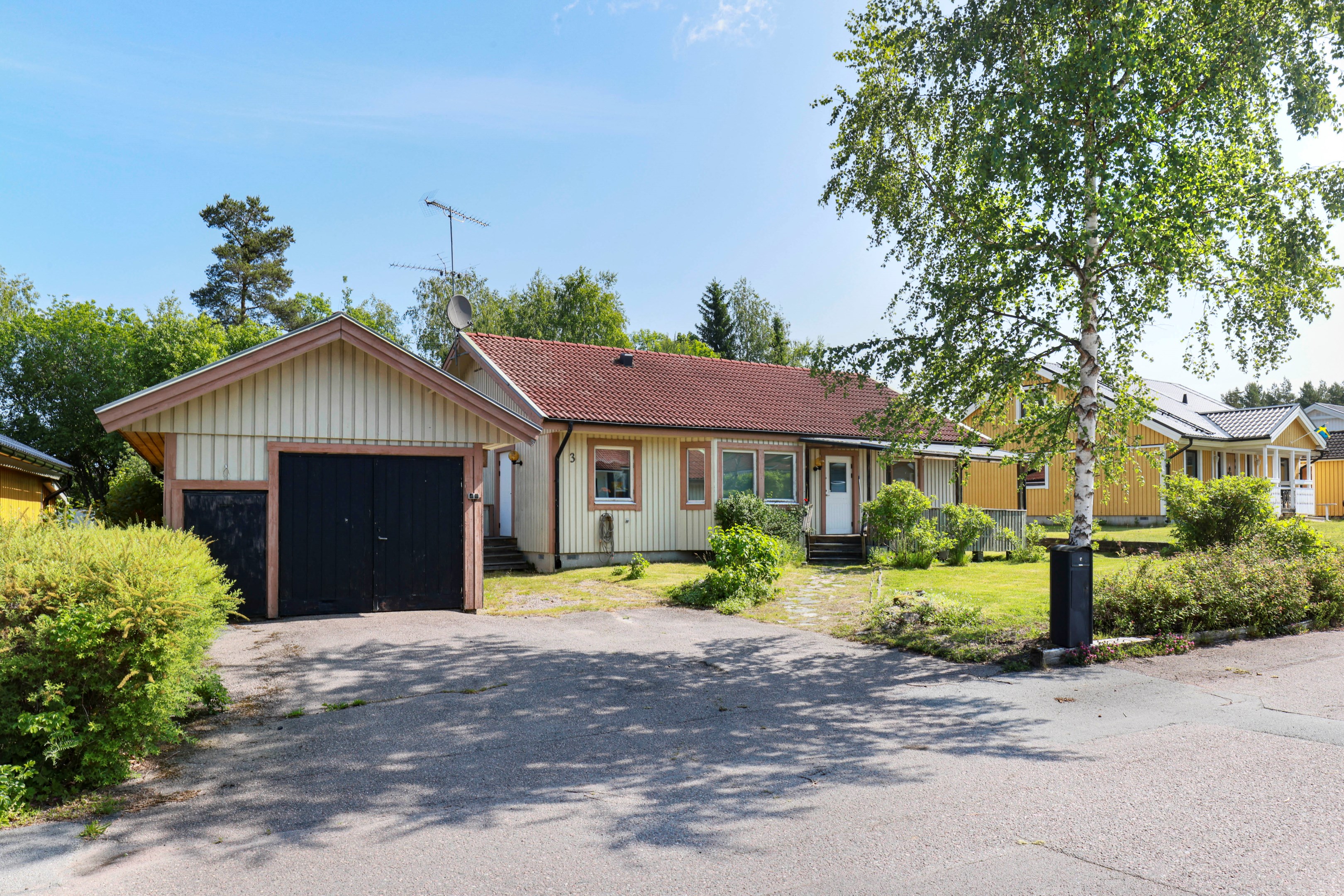 Bostadsbild från Tjädergatan 3, Såld i Östhammar, Östhammar