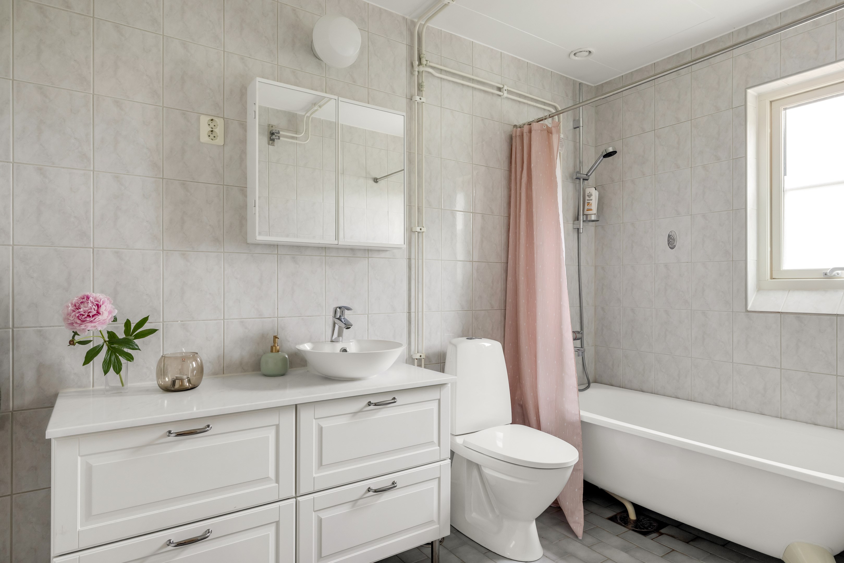 Bostadsbild från Klarbärsgatan 33, Snart till salu i Slavsta, Uppsala