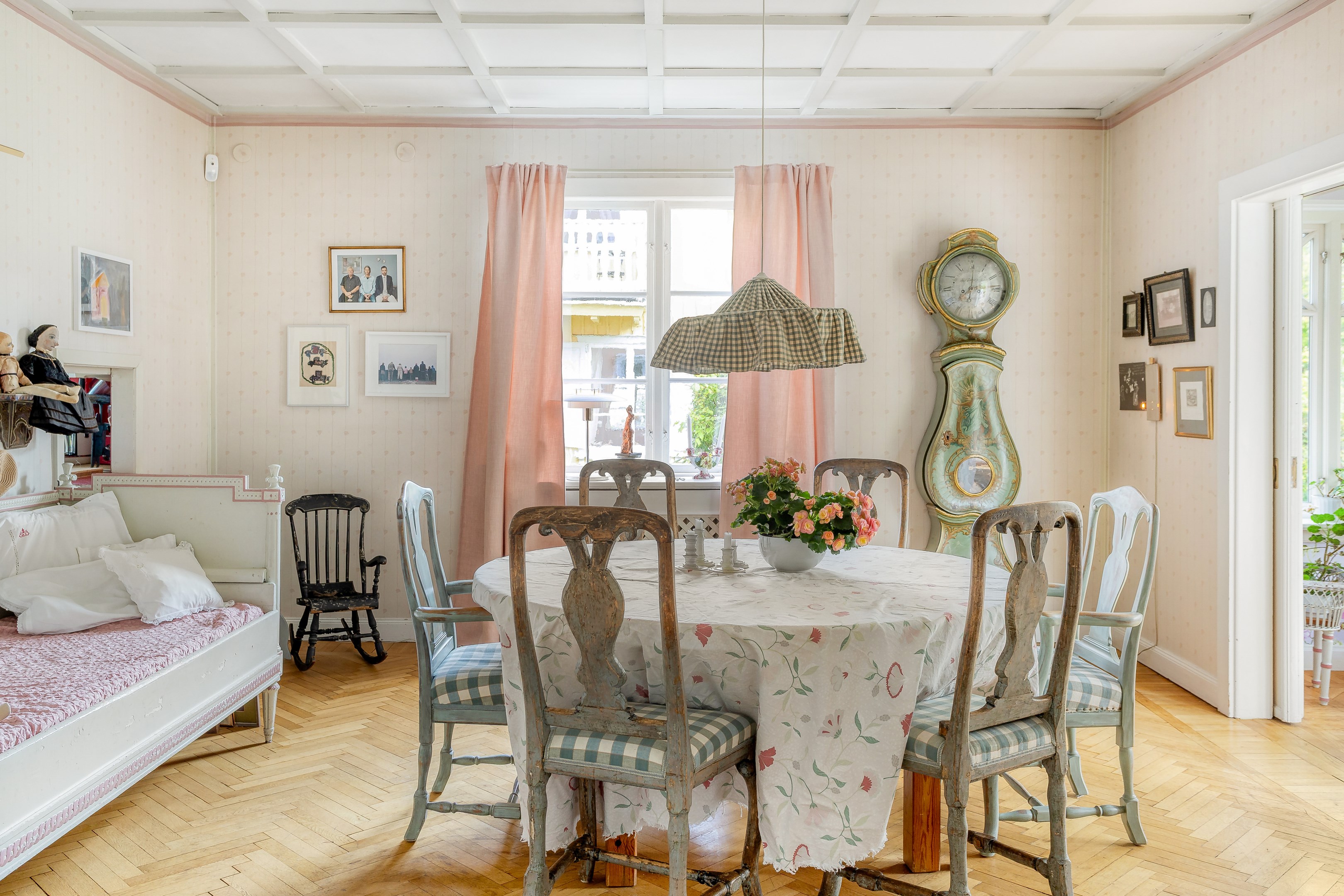 Bostadsbild från Nyängsvägen 43, Till salu i Bromma - Smedslätten, Stockholm