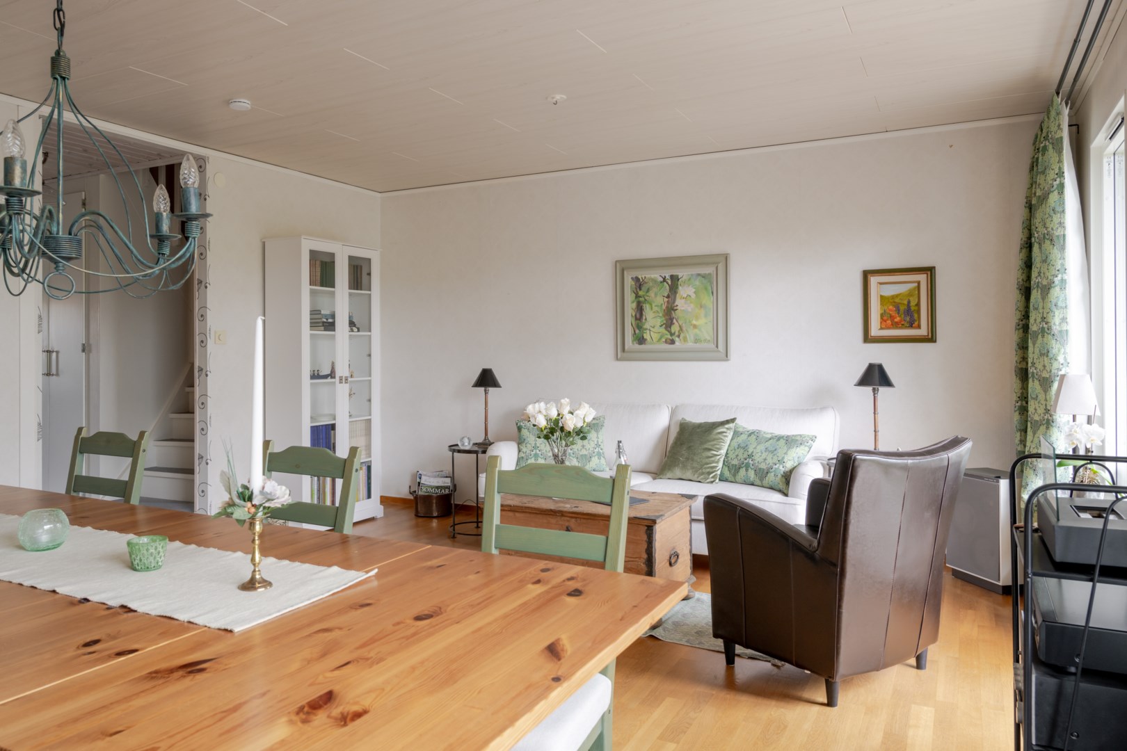 Bostadsbild från Ryavägen 26, Såld i Sollentuna - Töjnan, Sollentuna