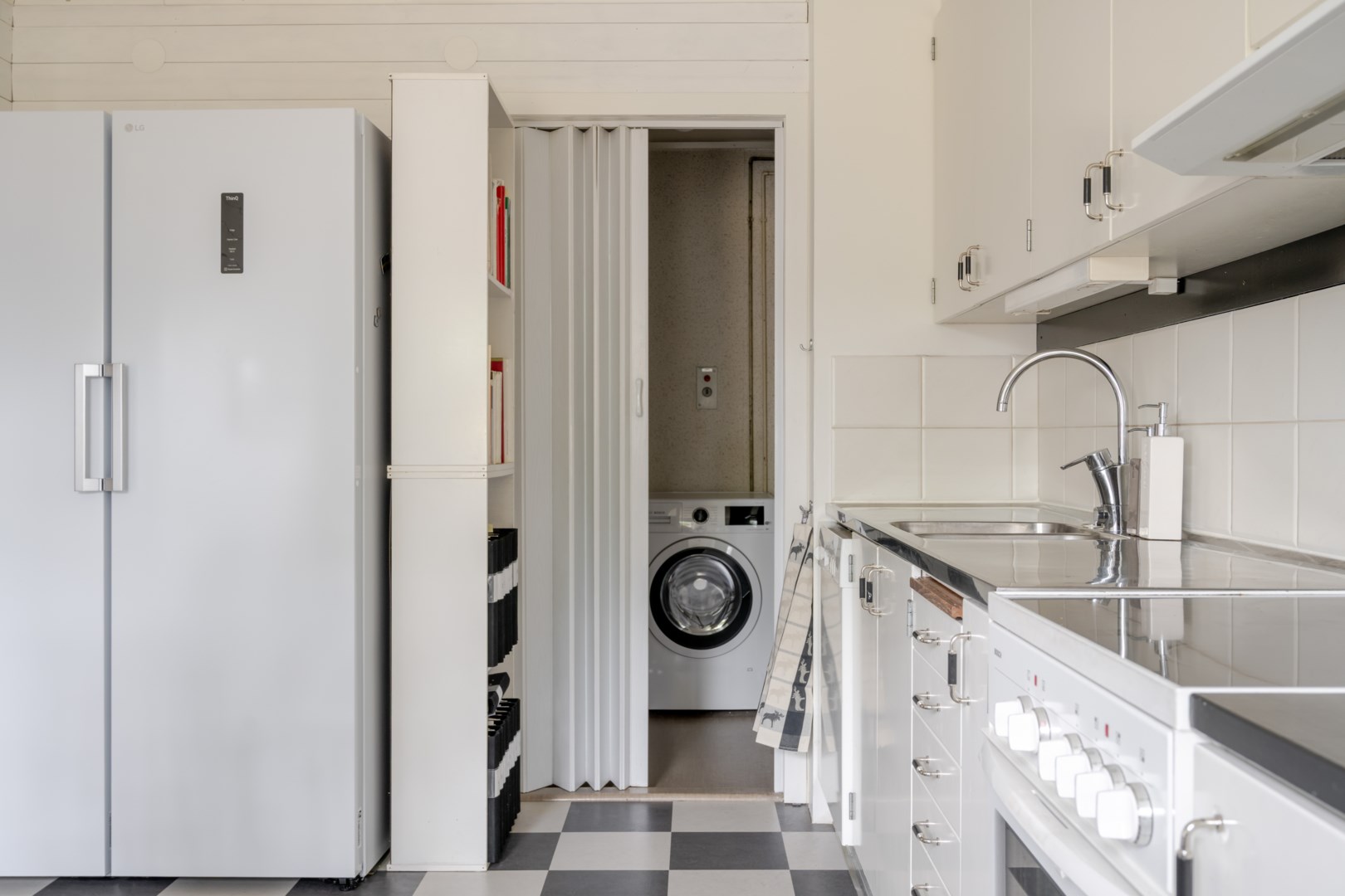 Bostadsbild från Ryavägen 26, Såld i Sollentuna - Töjnan, Sollentuna