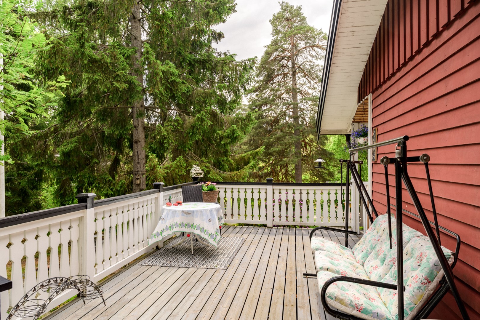 Bostadsbild från Risvägen 30, Såld i Vikingshill, Nacka