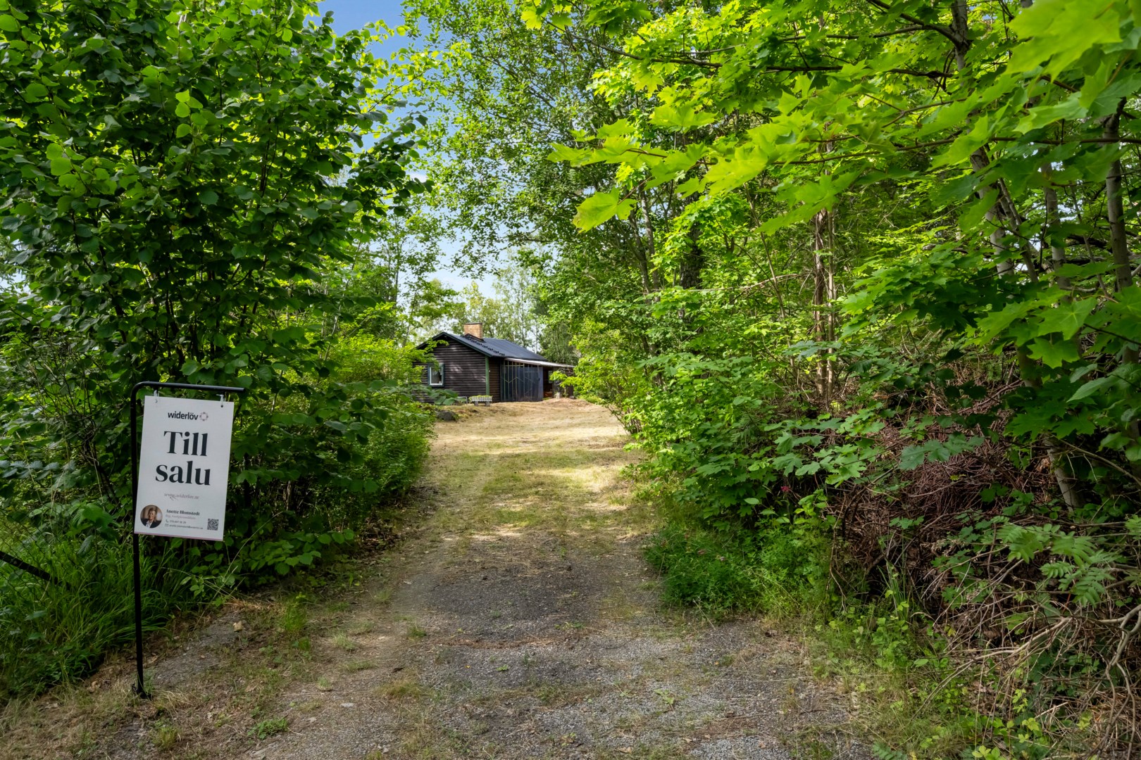Bostadsbild från Ärnevilundsvägen 13, Till salu i Gunsta, Uppsala