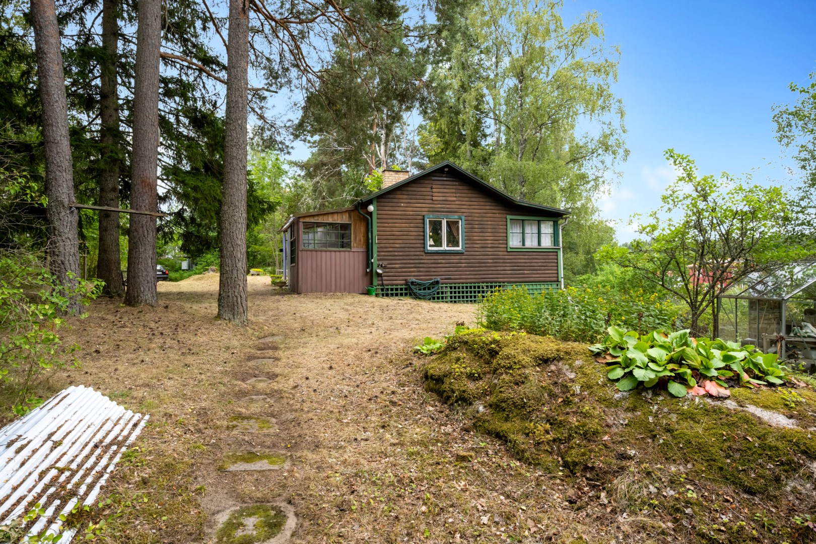 Bostadsbild från Ärnevilundsvägen 13, Till salu i Gunsta, Uppsala