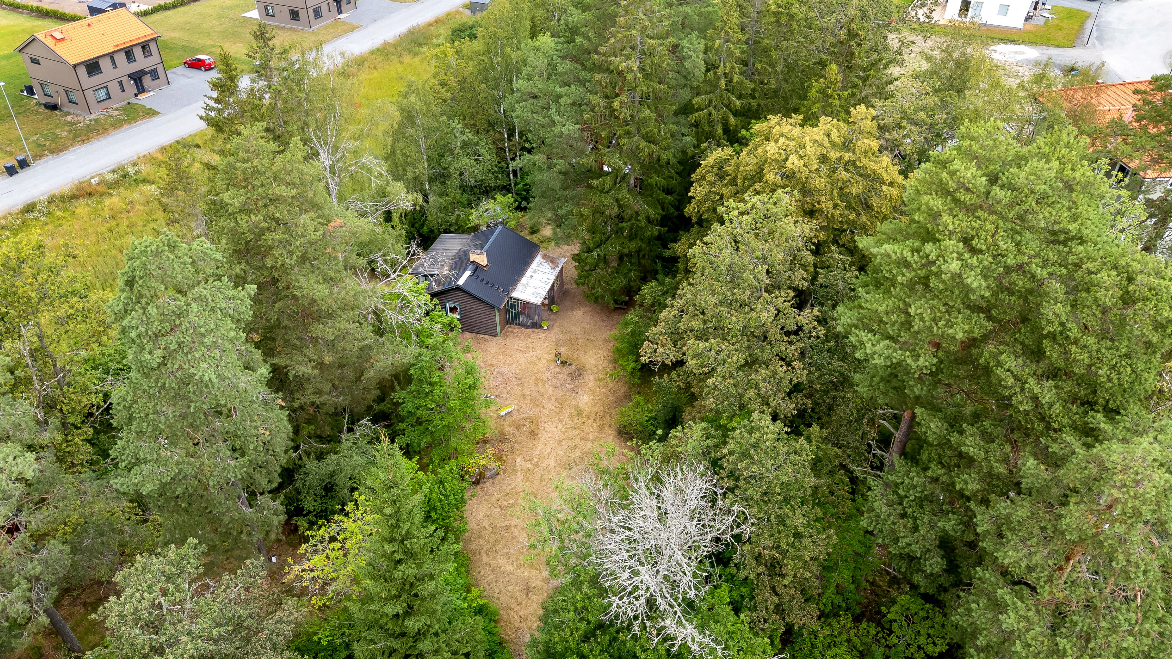 Bostadsbild från Ärnevilundsvägen 13, Till salu i Gunsta, Uppsala