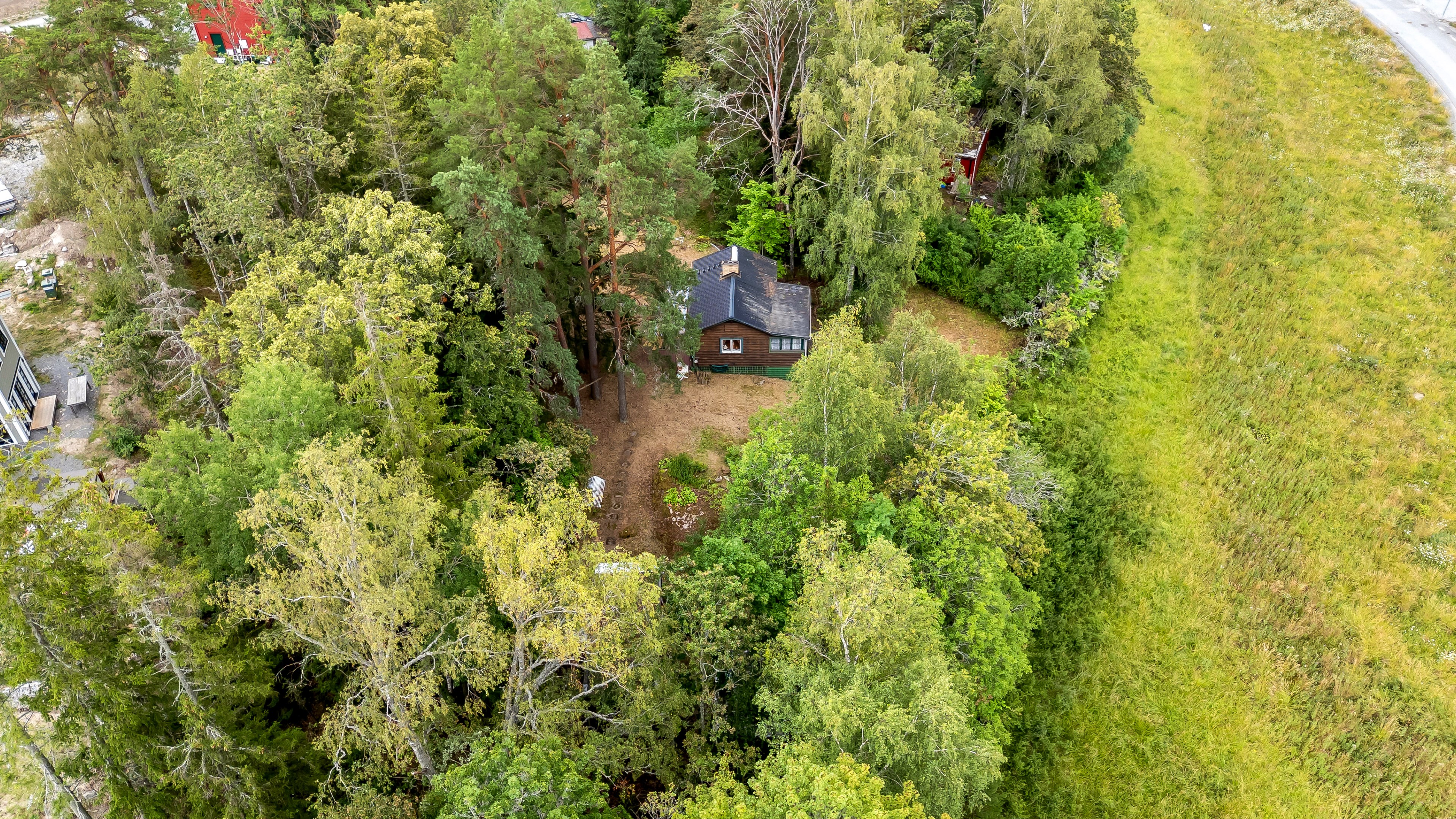 Bostadsbild från Ärnevilundsvägen 13, Till salu i Gunsta, Uppsala