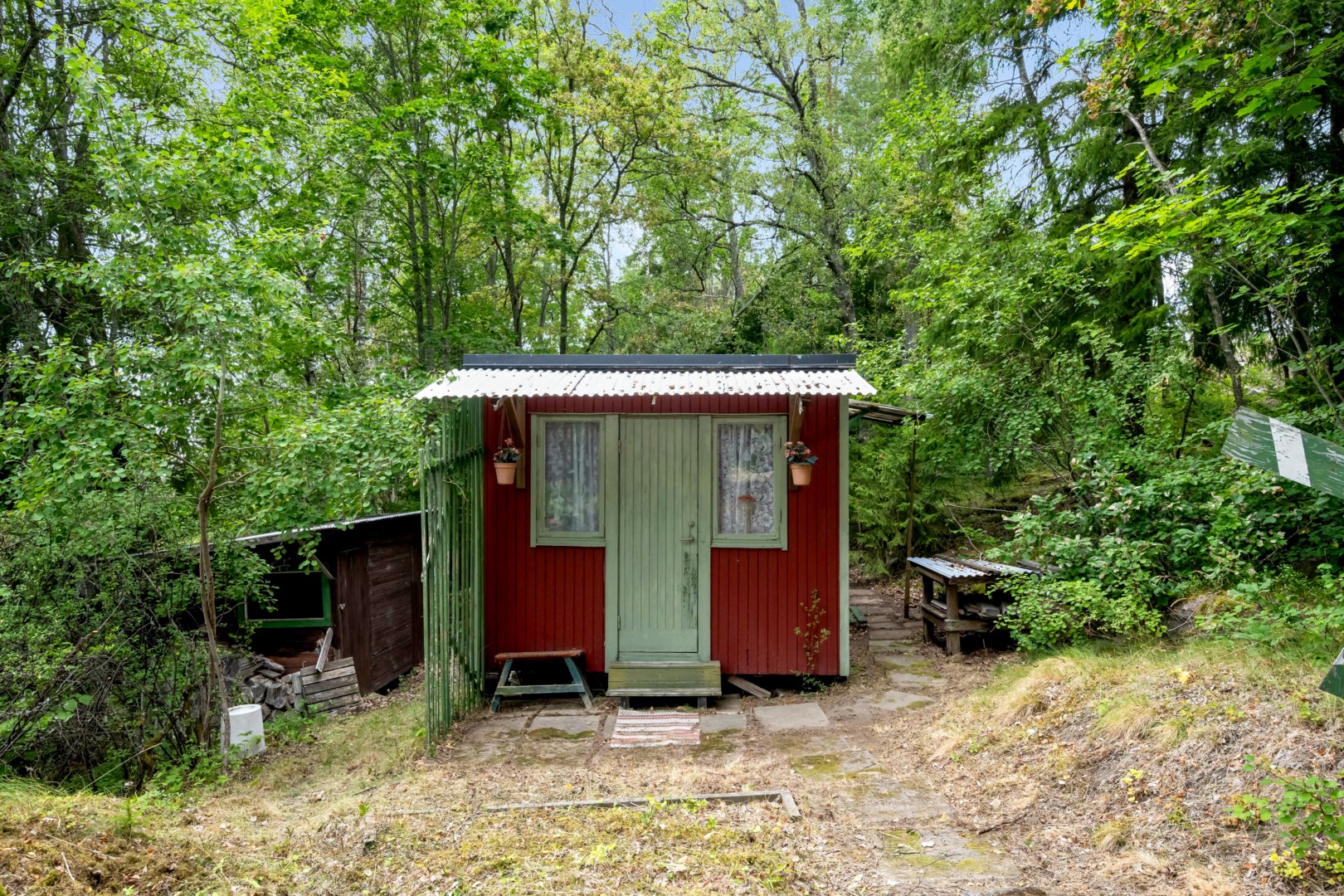 Bostadsbild från Ärnevilundsvägen 13, Till salu i Gunsta, Uppsala