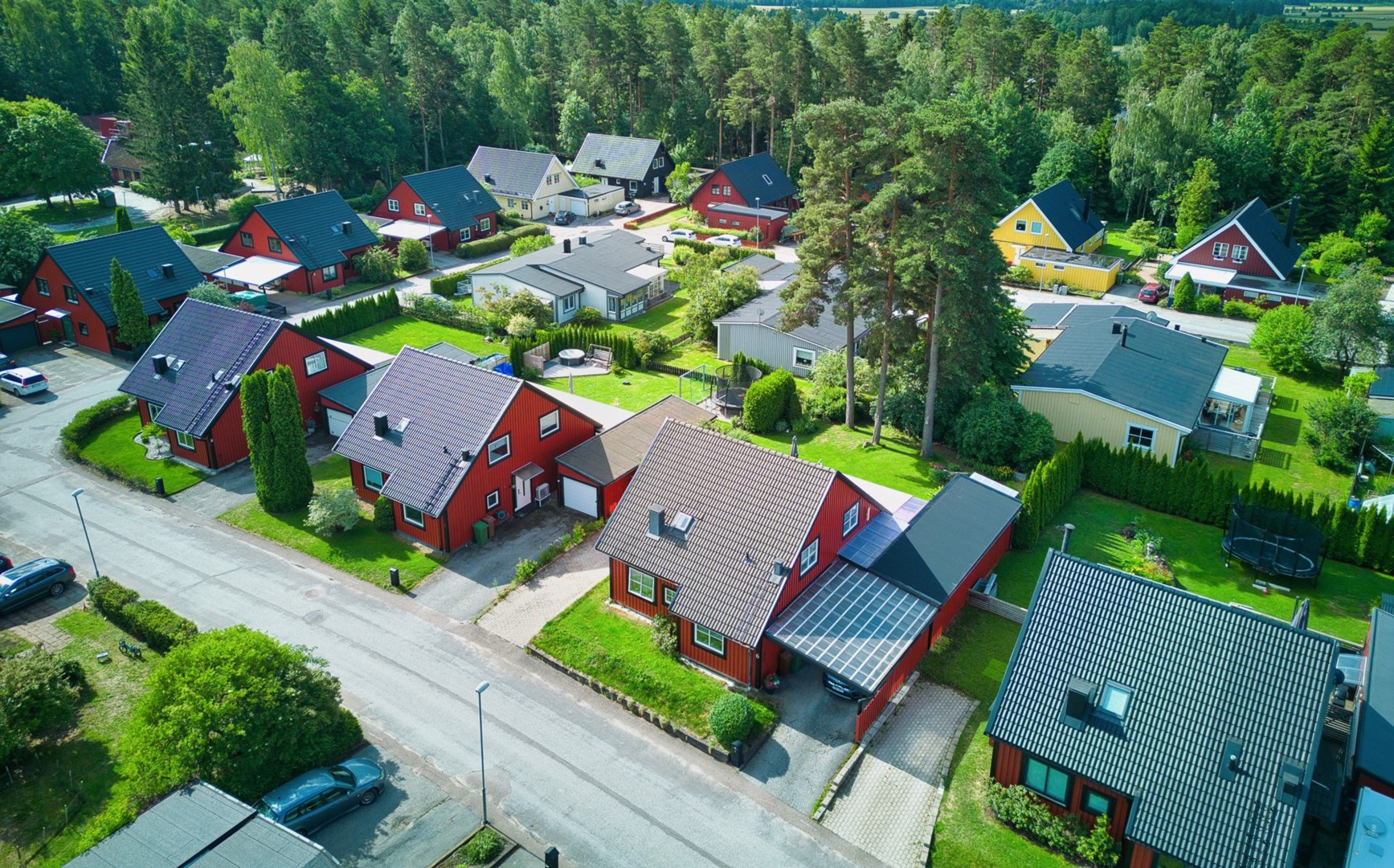 Bostadsbild från Iduns väg 6, Såld i Irsta, Västerås