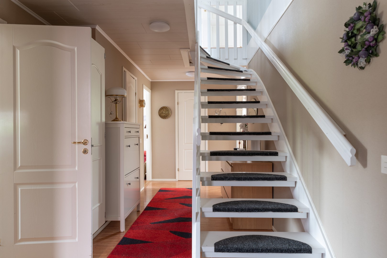 Bostadsbild från Iduns väg 6, Såld i Irsta, Västerås