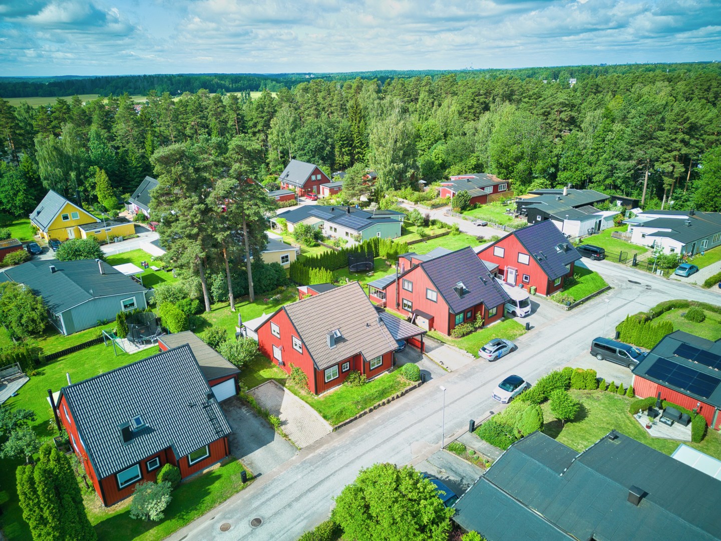 Bostadsbild från Iduns väg 6, Såld i Irsta, Västerås