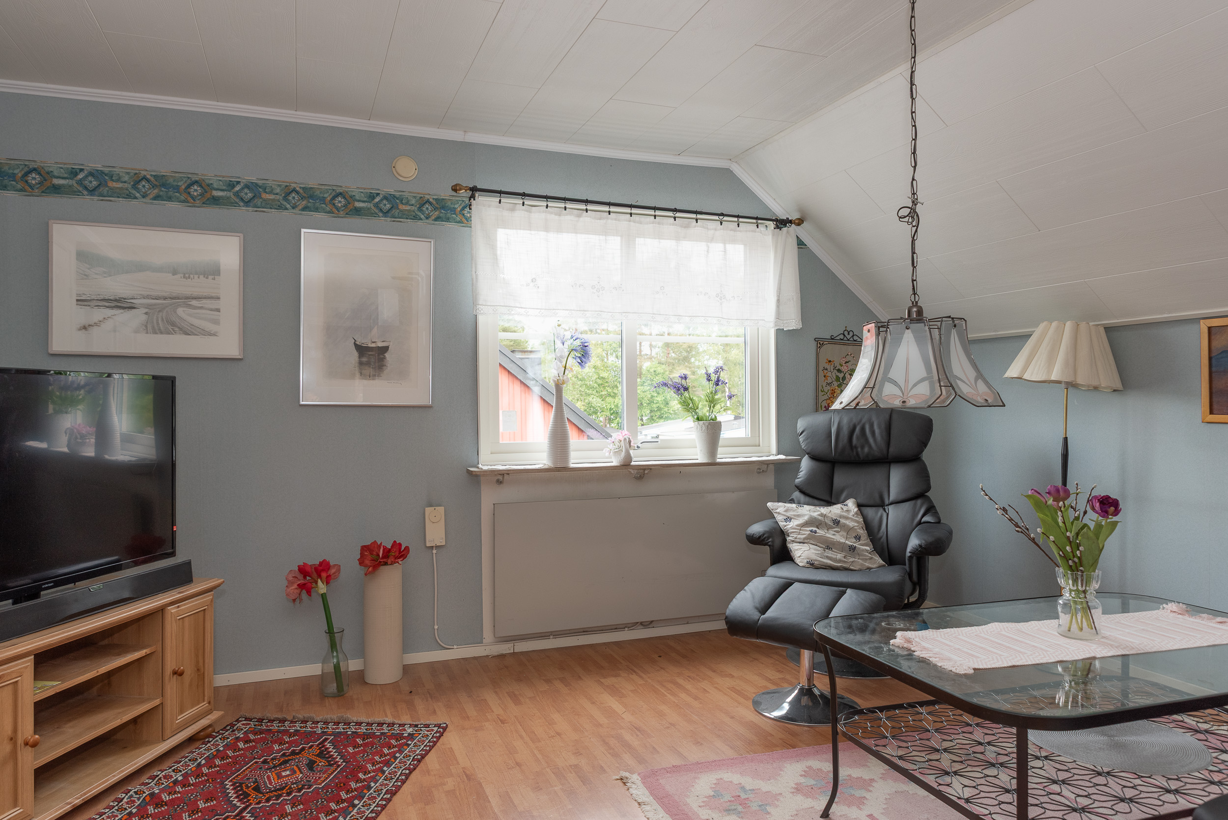 Bostadsbild från Iduns väg 6, Såld i Irsta, Västerås