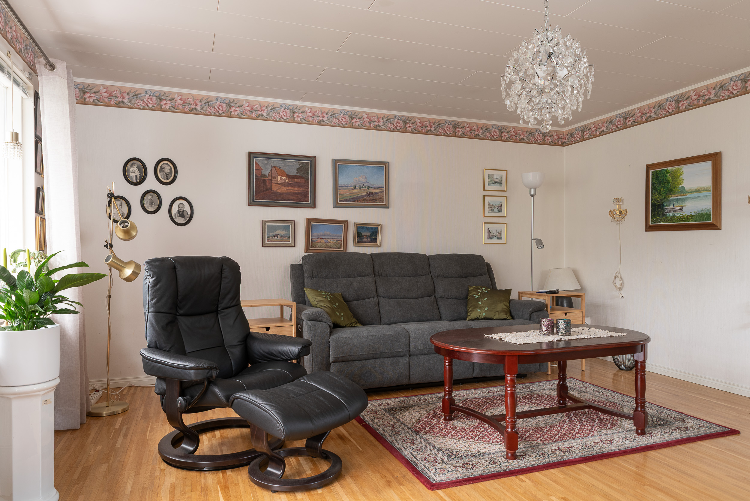 Bostadsbild från Iduns väg 6, Såld i Irsta, Västerås