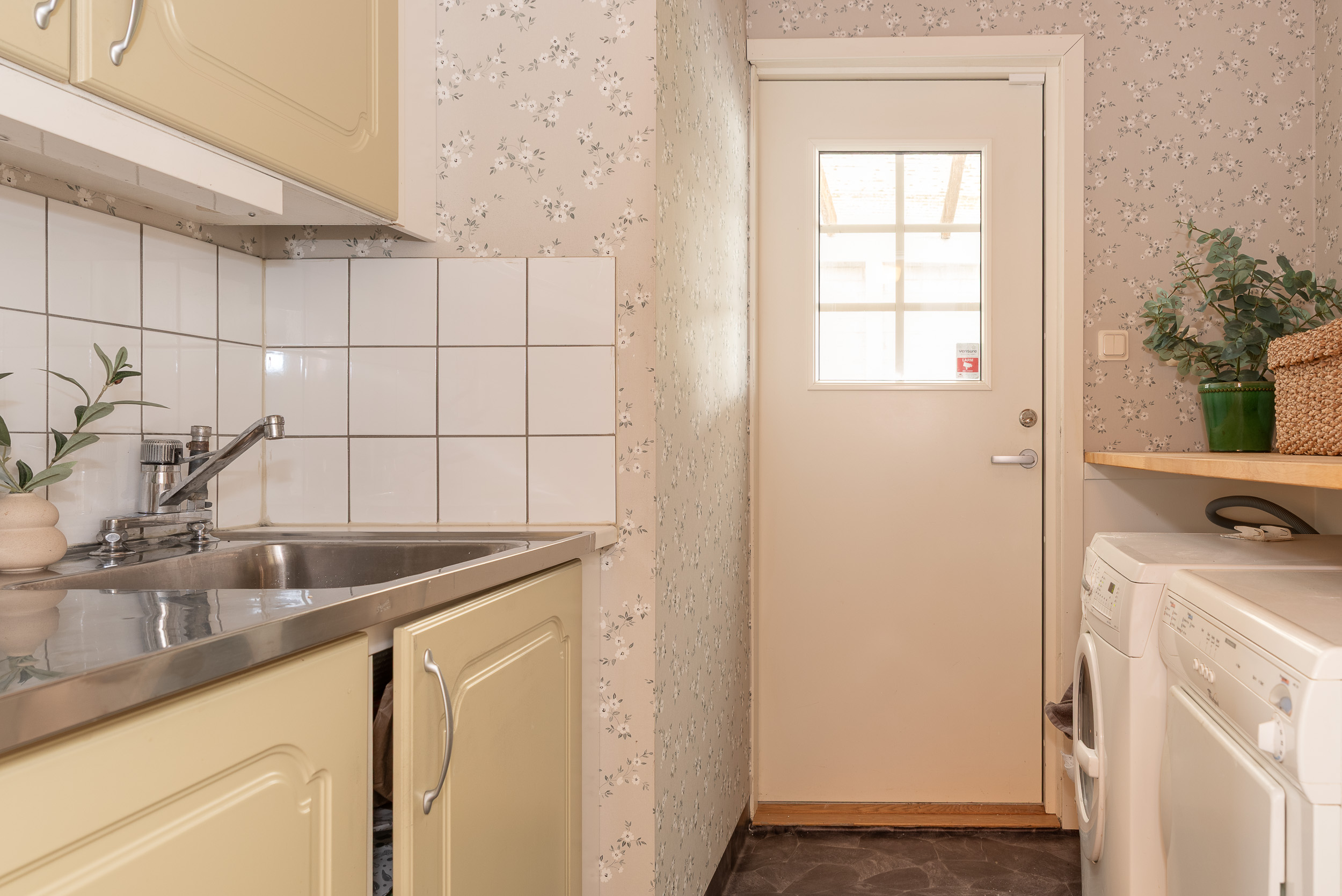 Bostadsbild från Törnrosgatan 12, Såld i Nordanby, Västerås