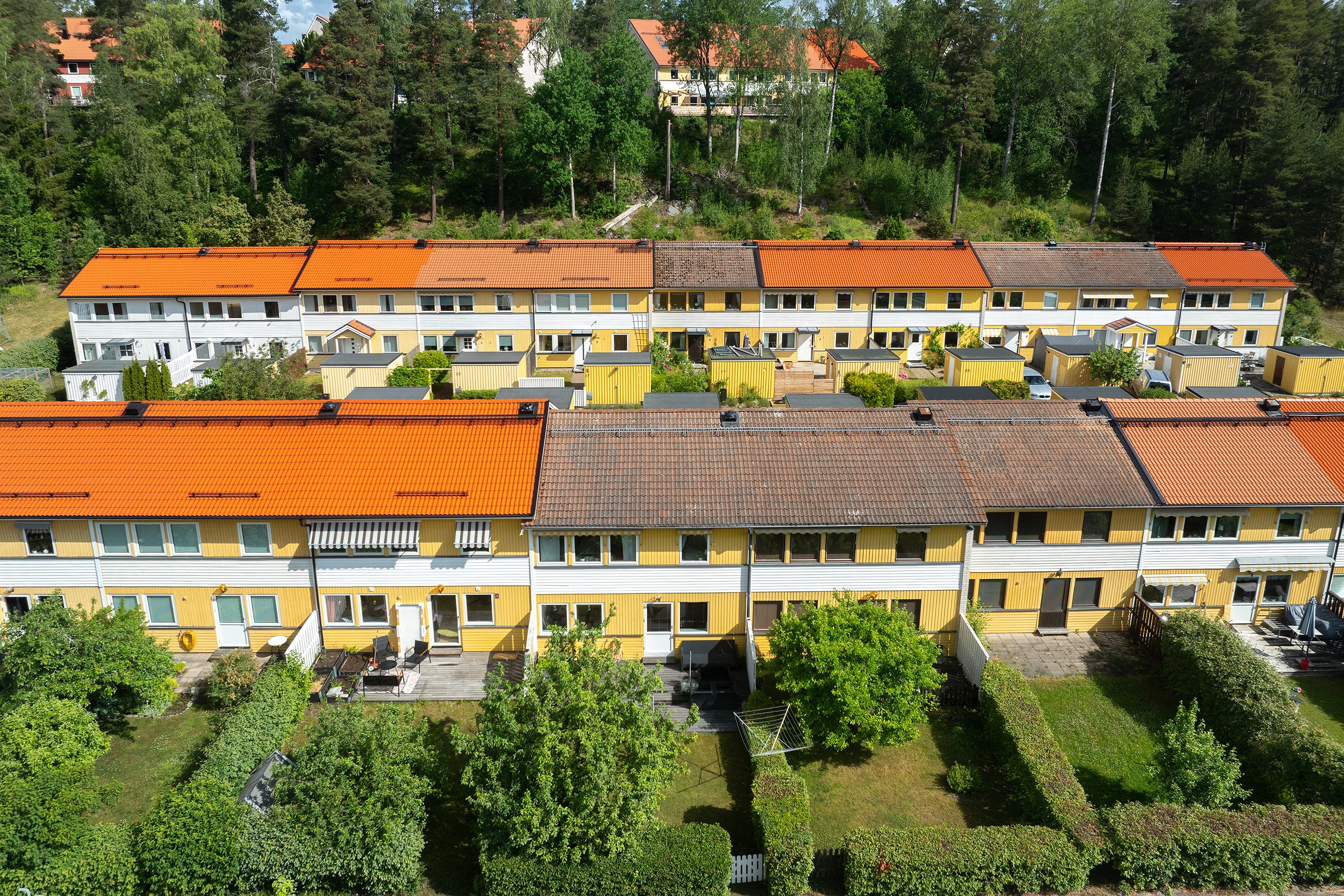 Bostadsbild från Morgonvägen 67, Till salu i Tullinge Römossen, Botkyrka