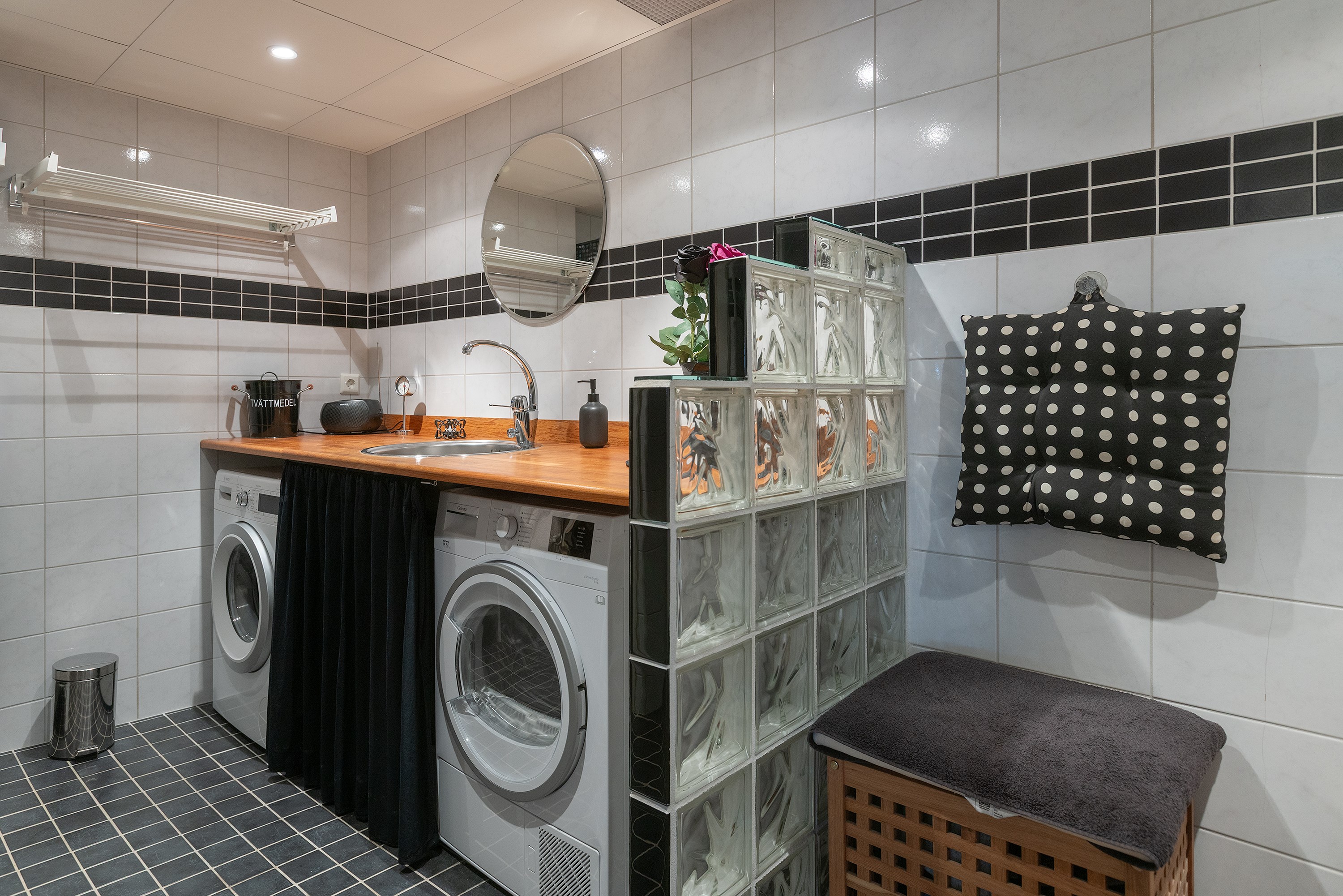 Bostadsbild från Morgonvägen 67, Till salu i Tullinge Römossen, Botkyrka