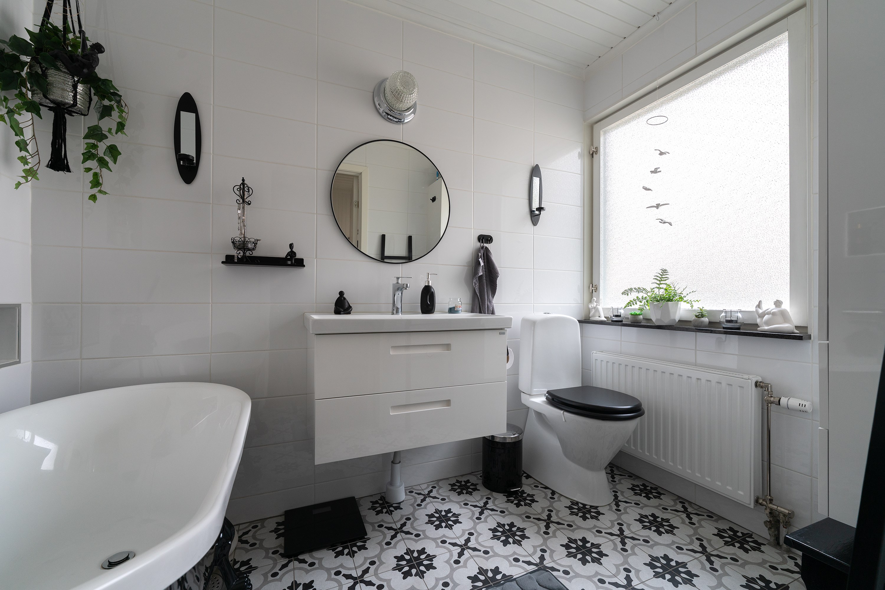 Bostadsbild från Morgonvägen 67, Till salu i Tullinge Römossen, Botkyrka