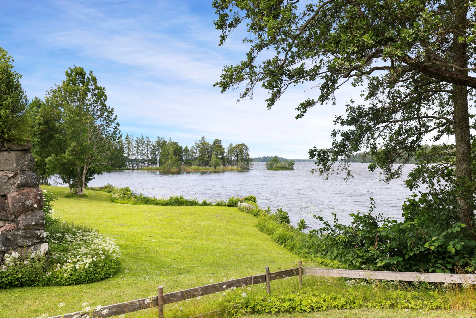 Bostadsbild från Uddnäsvägen 2, Såld i Gimo, Östhammar