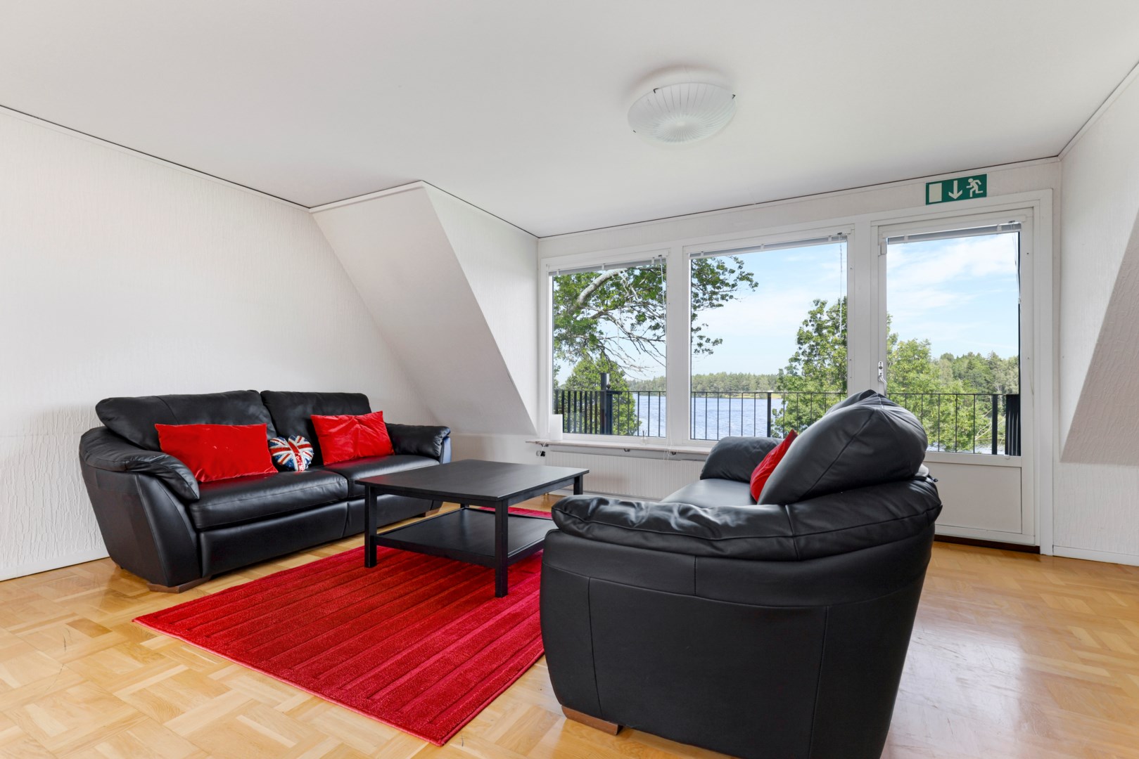 Bostadsbild från Uddnäsvägen 2, Såld i Gimo, Östhammar