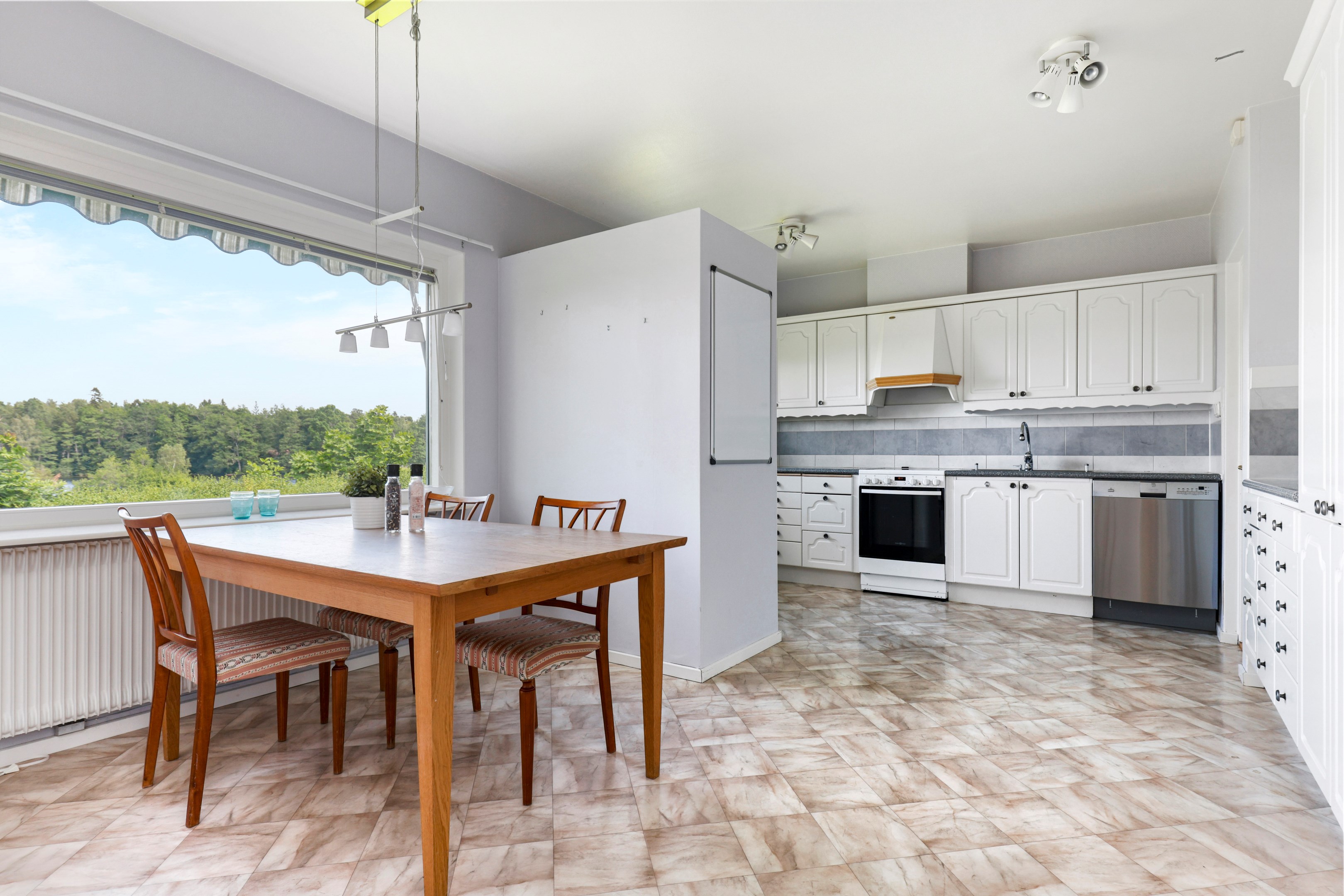 Bostadsbild från Uddnäsvägen 2, Såld i Gimo, Östhammar