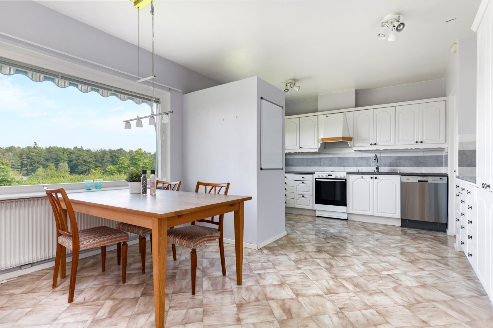 Bostadsbild från Uddnäsvägen 2, Såld i Gimo, Östhammar