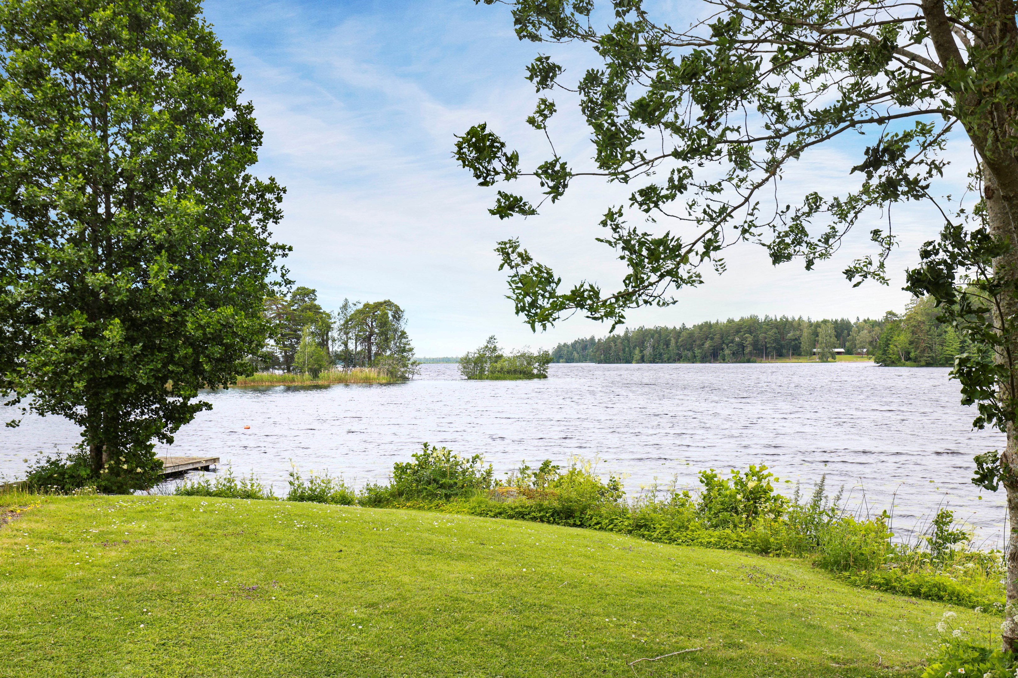Bostadsbild från Uddnäsvägen 2, Såld i Gimo, Östhammar