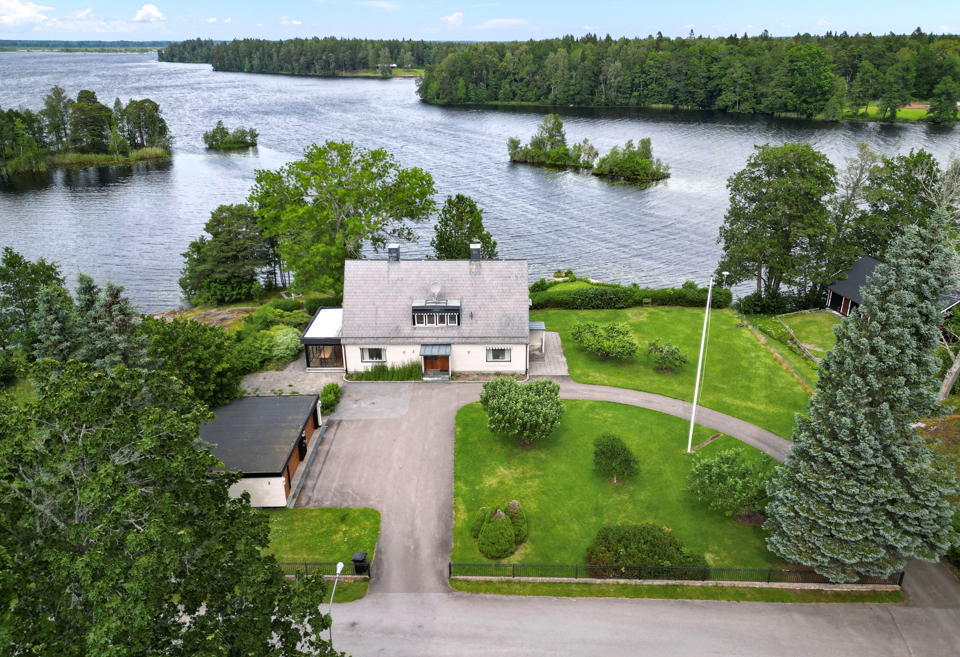 Bostadsbild från Uddnäsvägen 2, Såld i Gimo, Östhammar