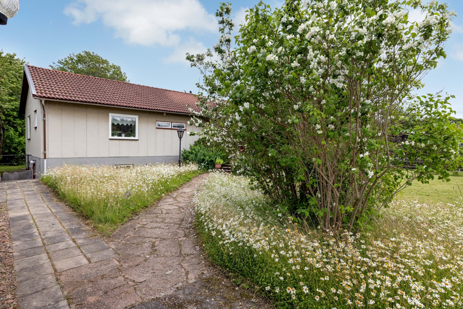 Bostadsbild från Flygargatan 15, Såld i Bärby Hage, Uppsala