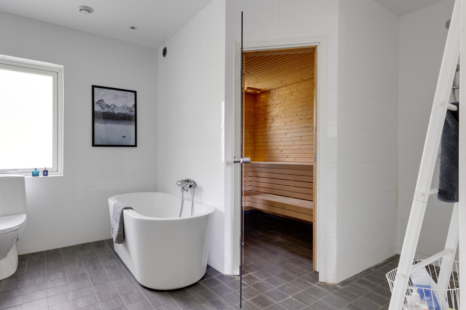 Bostadsbild från Gamla Uppsala 352, Såld i Gamla Uppsala, Uppsala