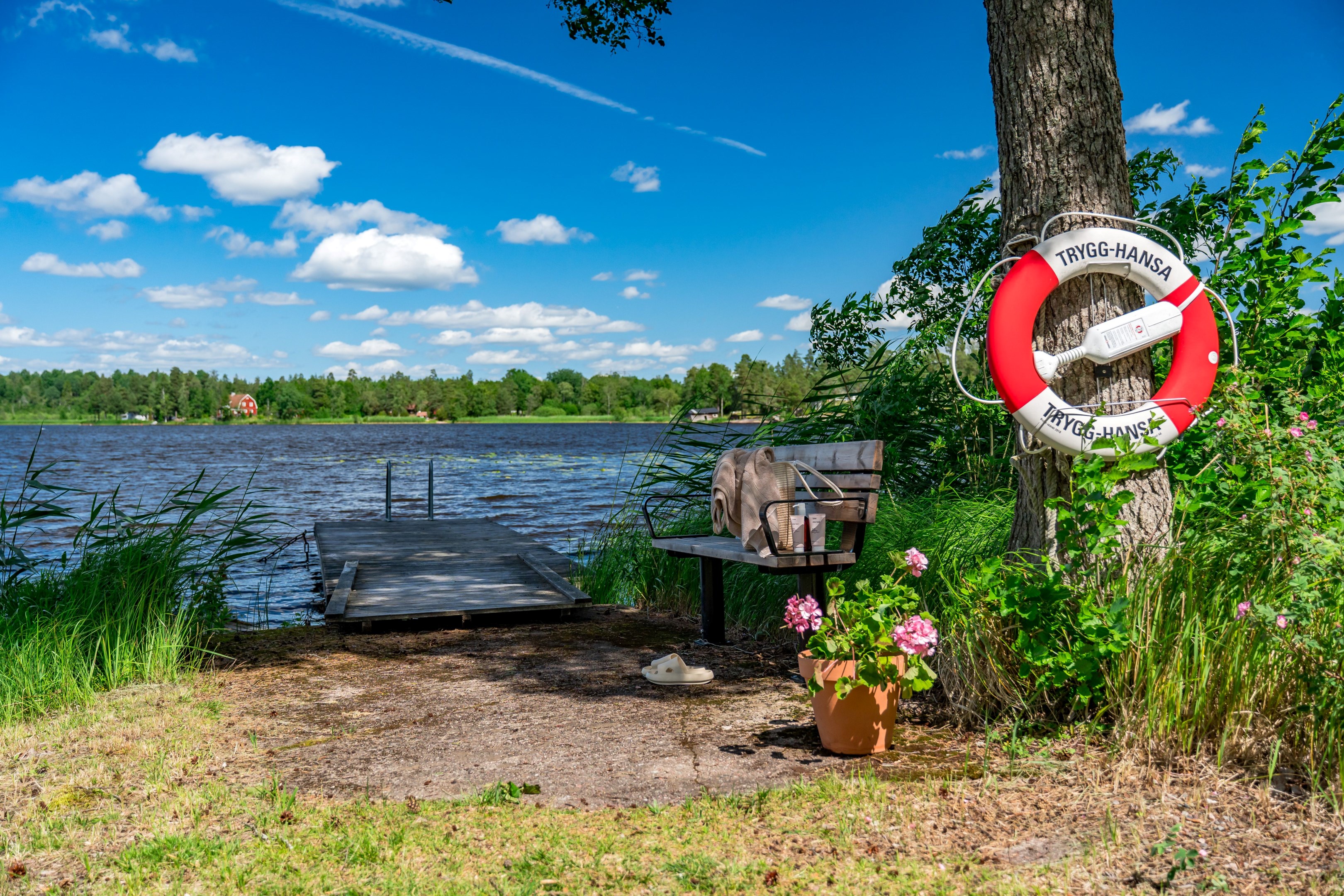 Bostadsbild från Strandsjövägen 42, Såld i Järlåsa, Uppsala