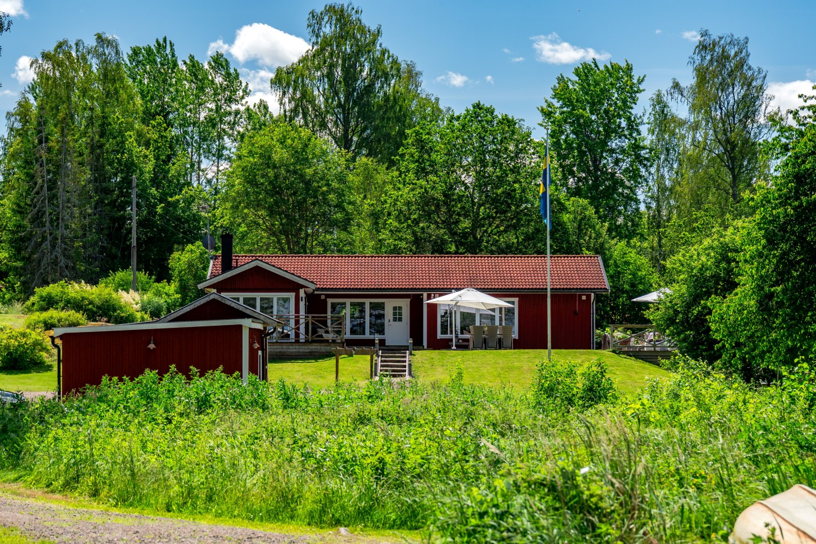 Bostadsbild från Strandsjövägen 42, Såld i Järlåsa, Uppsala