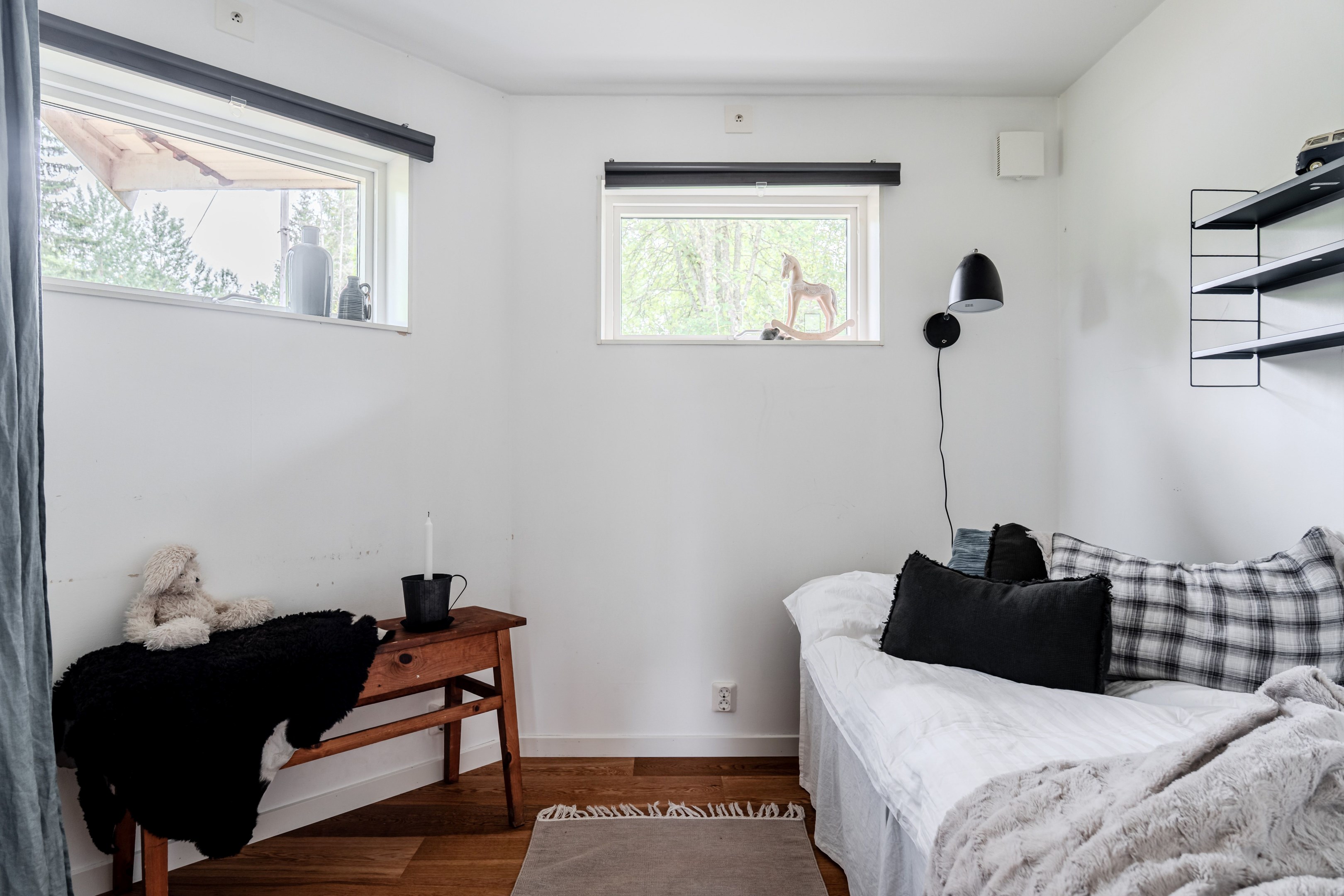 Bostadsbild från Strandsjövägen 42, Såld i Järlåsa, Uppsala